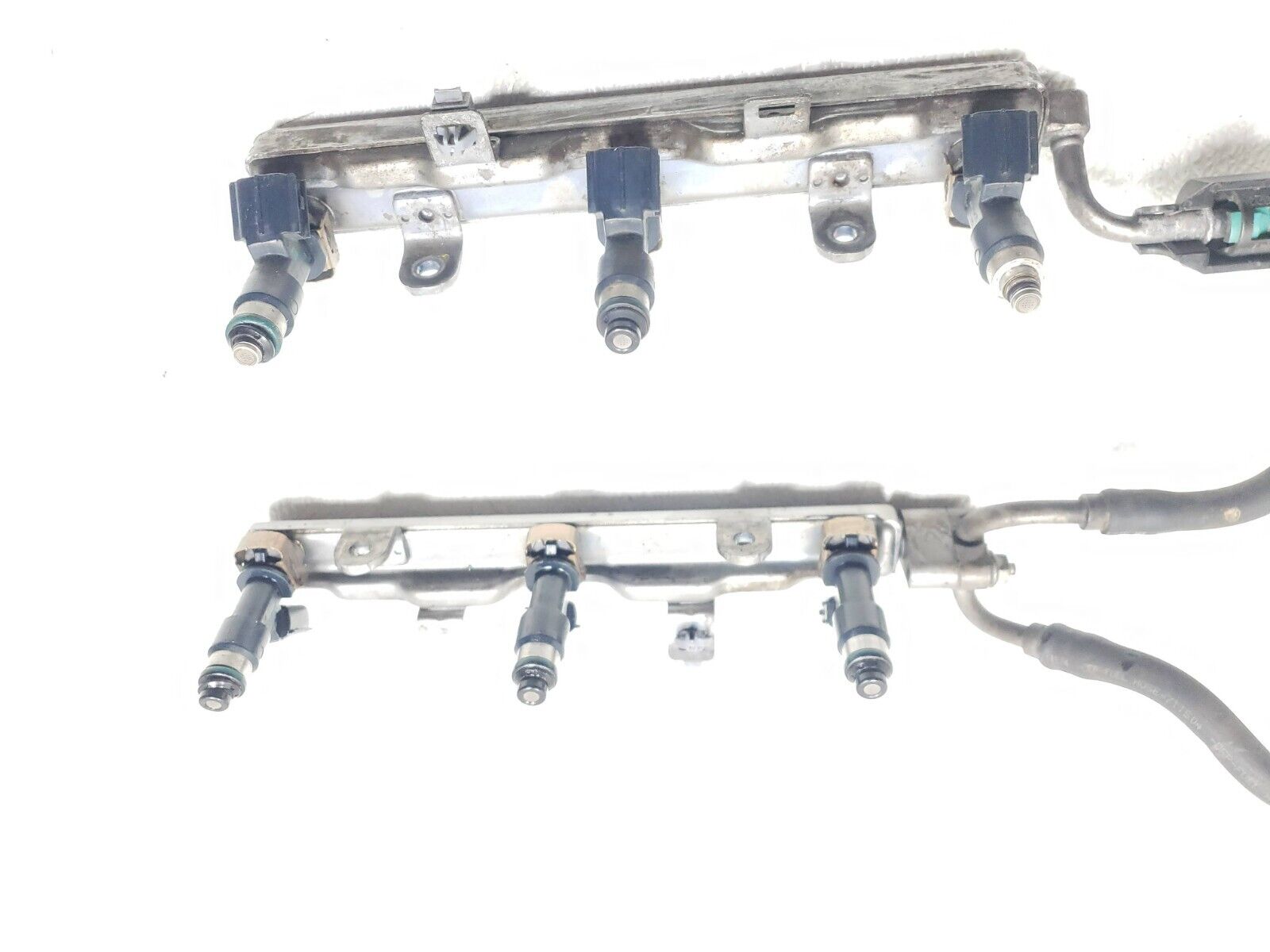 05-08 Acura RL 3.5L Fuel Rail with Injectors OEM Replacement Part - Compatible with 2005 2006 2007 2008 Acura RL Models - Perfect for Engine Performance Upgrades & Fuel System Repairs