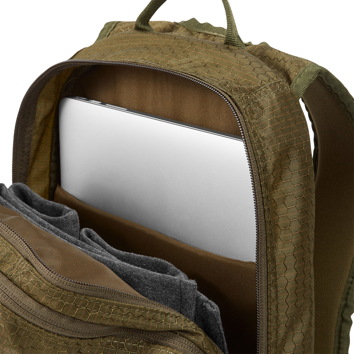 Campus M 25L Backpack - Lightweight Waterproof College School Backpack for Men & Women - Perfect for Travel, Hiking, Work & Daily Commute