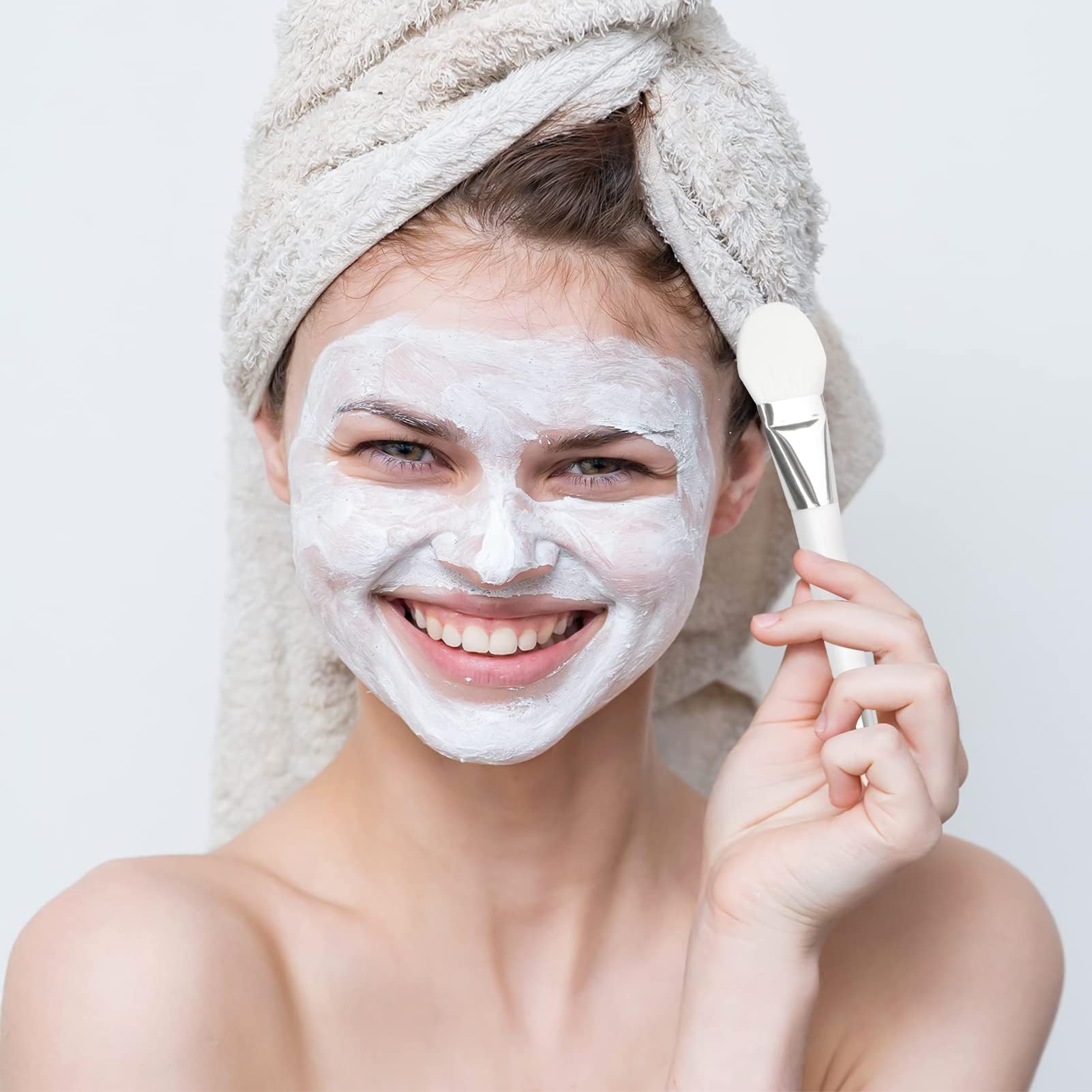 **KIRA 2-in-1 Face Mask Brush & Blackhead Remover – Soft Silicone Dual-Ended Applicator for Mud Masks & Moisturizers – Gentle Hairless Beauty Tool (White) – Perfect for Spa, Skincare & At-Home Facial Treatments**