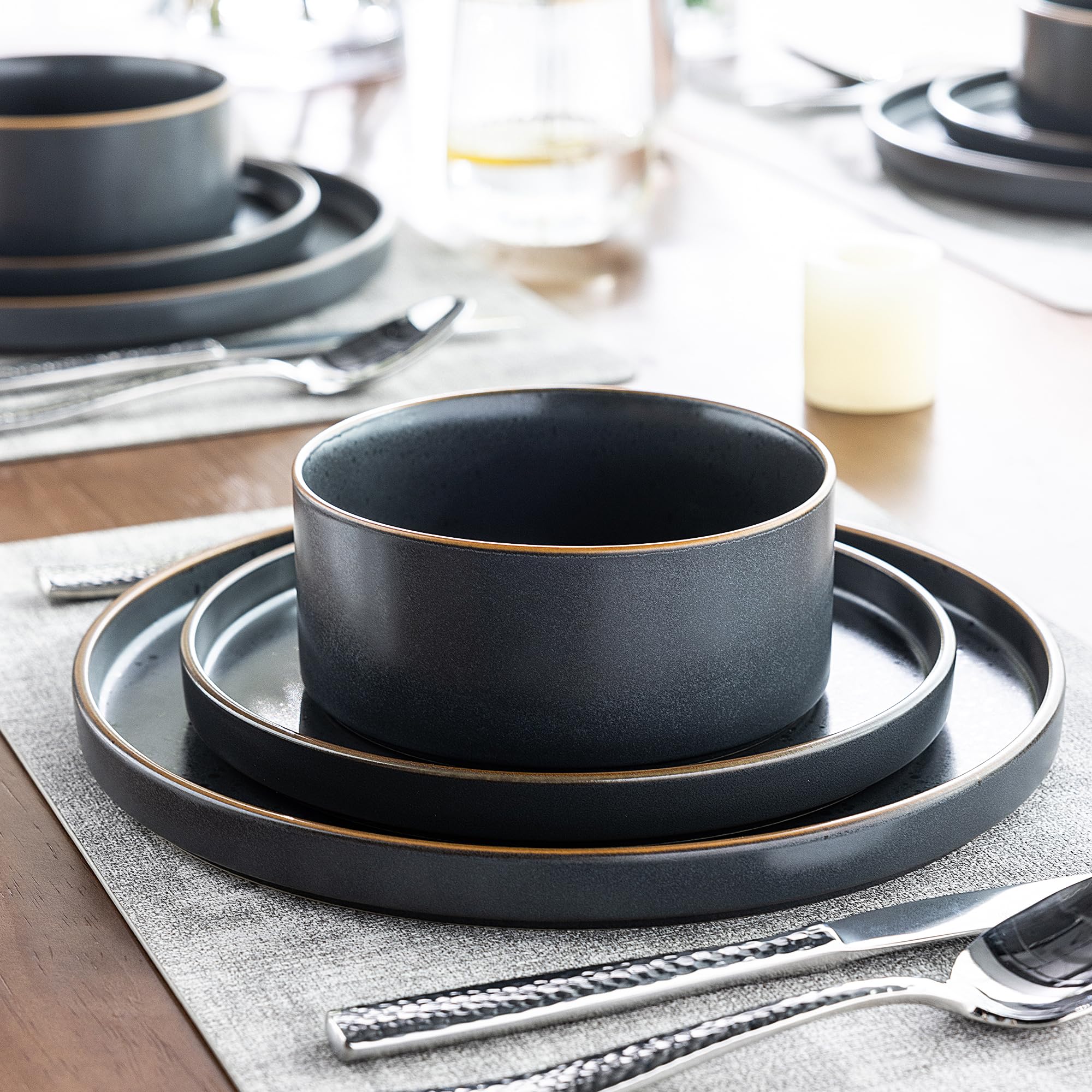LERATIO 4-Piece Matte Ceramic Dinnerware Set - Oven, Dishwasher & Microwave Safe for Daily Use