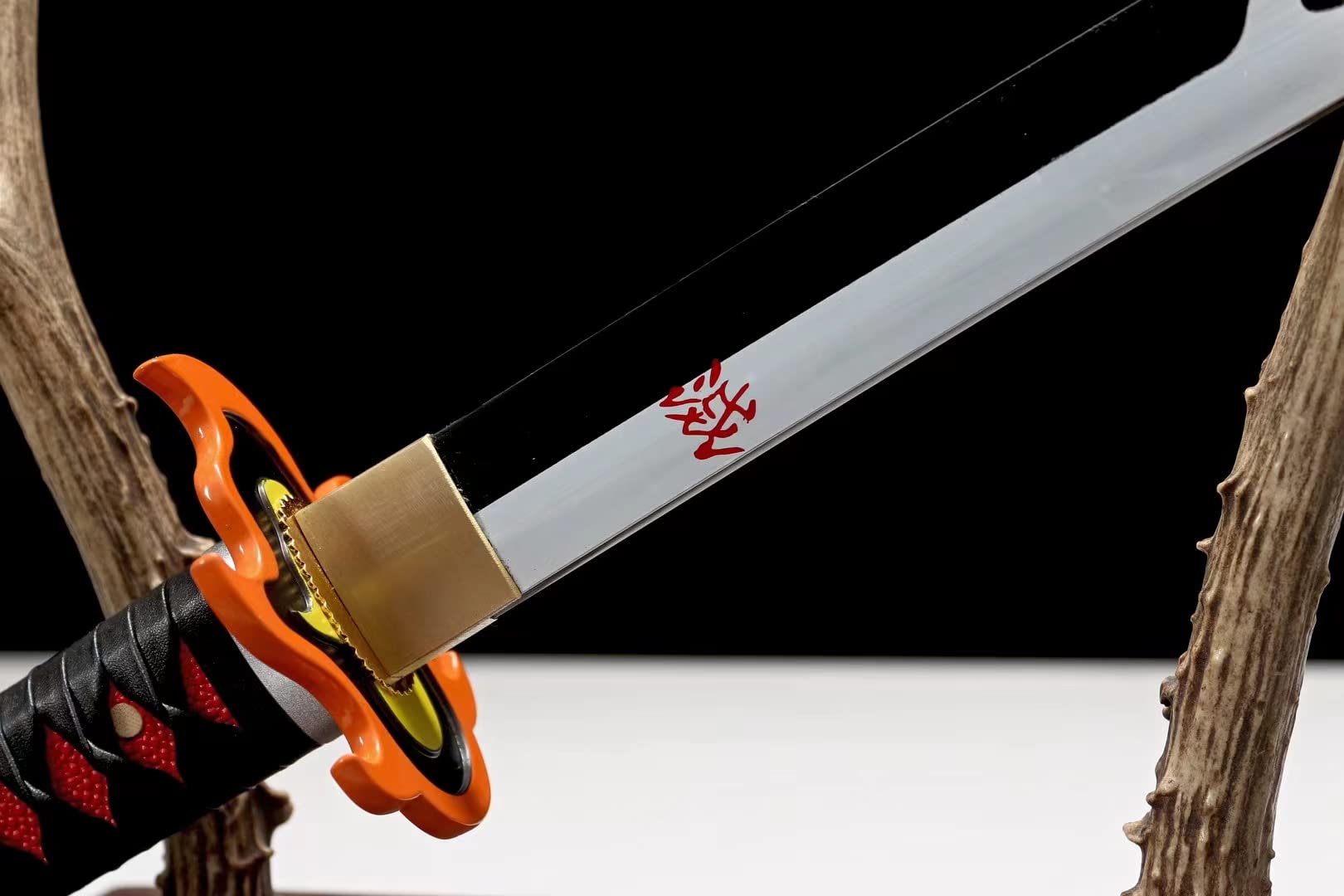 HERO SWORD Japanese Anime Katana - Hand Forged 1045 Carbon Steel Samurai Sword - Full Tang Handmade Demon Slayer Katana - Sharp Practical Blade for Cosplay, Martial Arts & Collectors