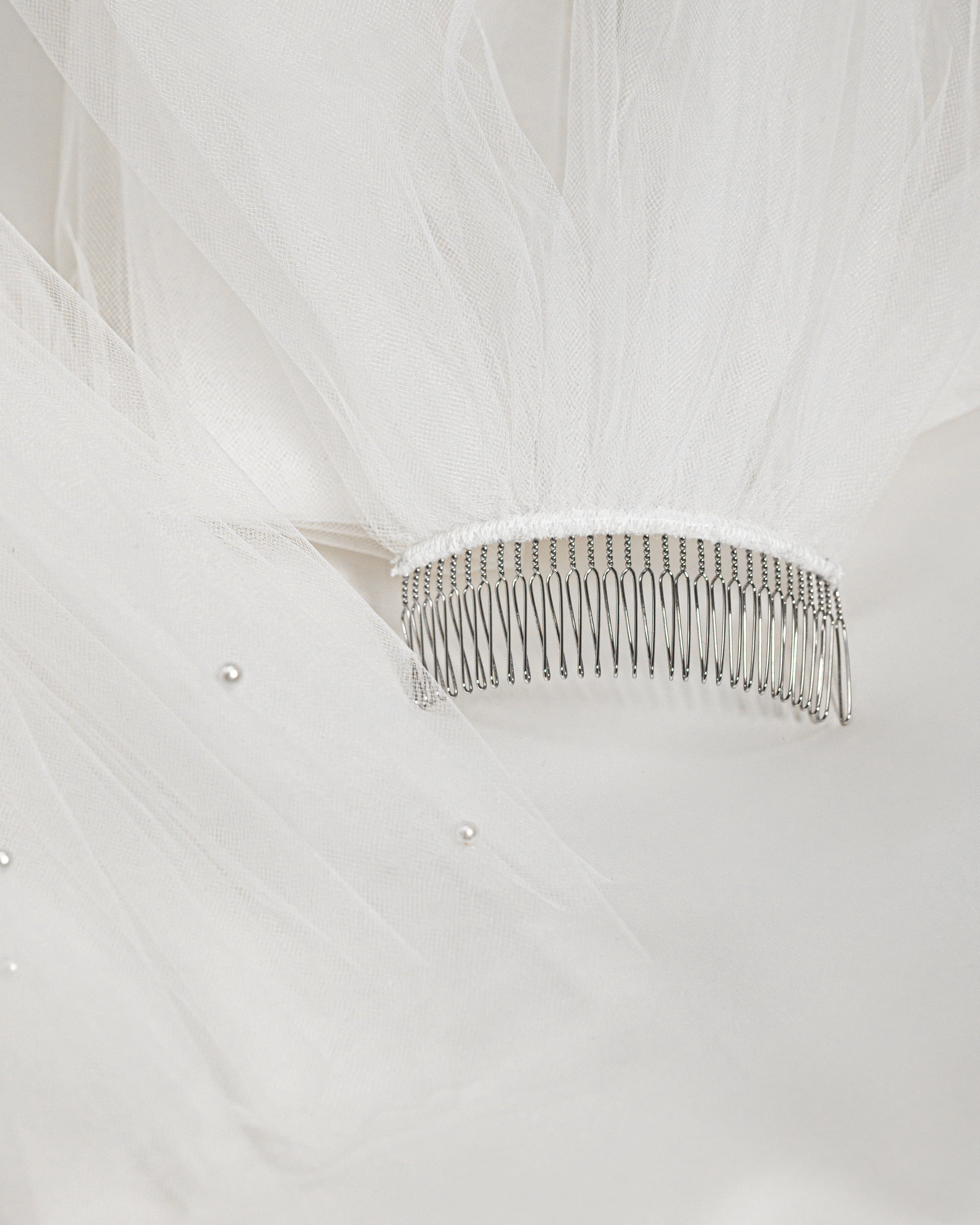 Audrey Veil - Elegant Bridal Wedding Veil for Bride | Perfect for Church Ceremony, Outdoor Wedding & Photoshoot