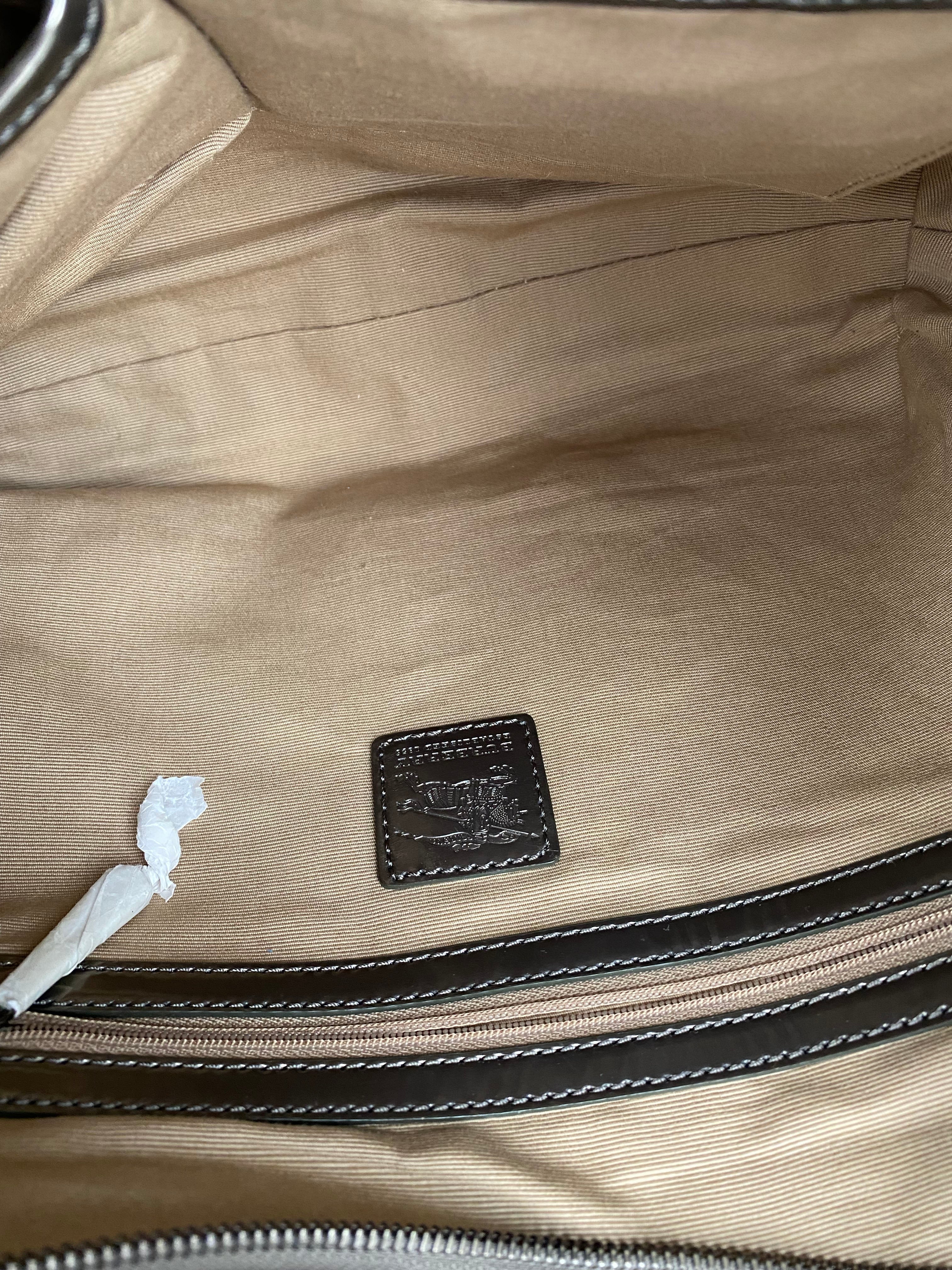Burberry Large Haymarket Check Tote Bag - Luxury Designer Handbag for Women, Stylish & Spacious Shoulder Bag - Perfect for Work, Travel & Everyday Use