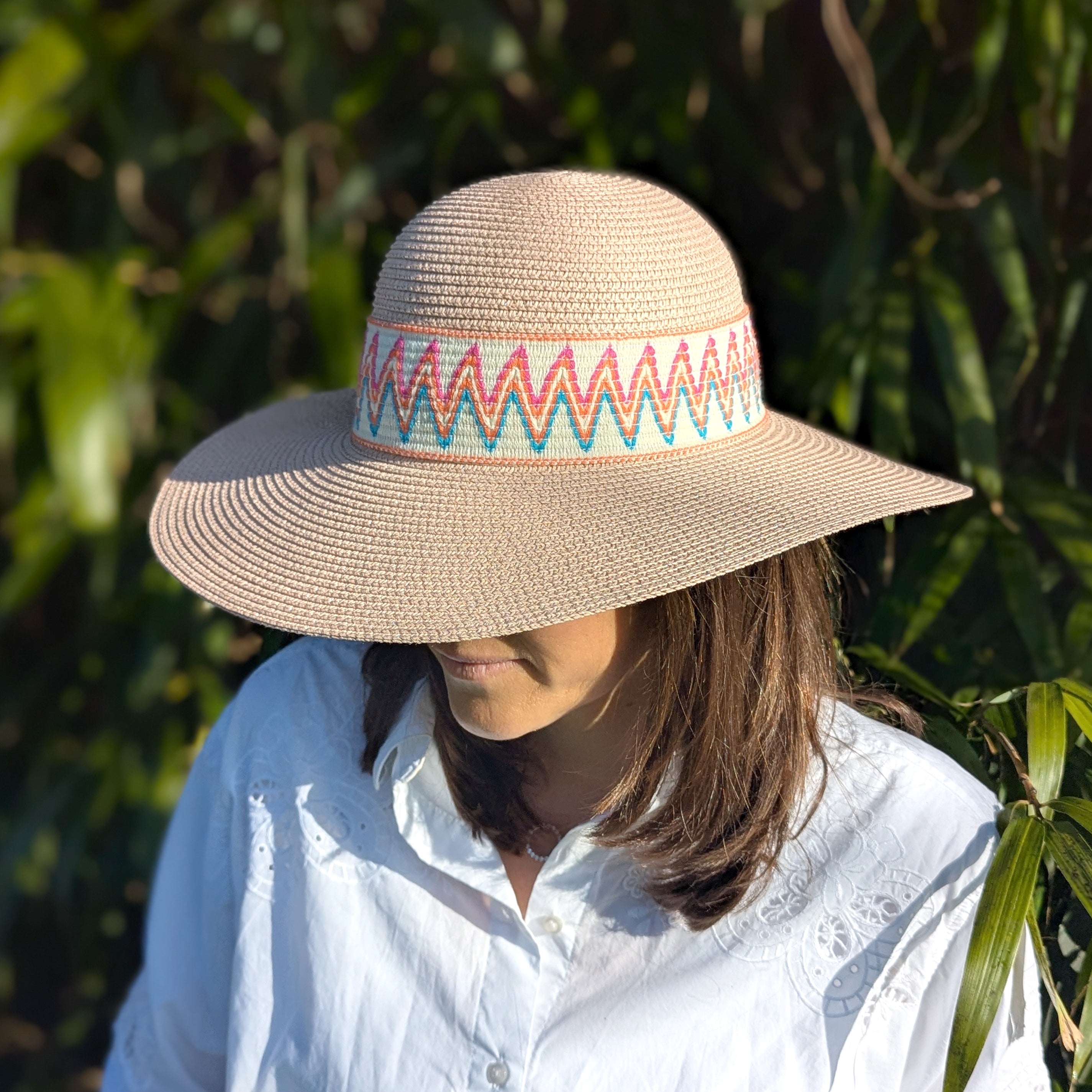 Stylish Wide Brim Foldable Sun Hat with ZigZag Band - 57cm Pink for Women | Perfect for Beach, Travel & Outdoor Activities