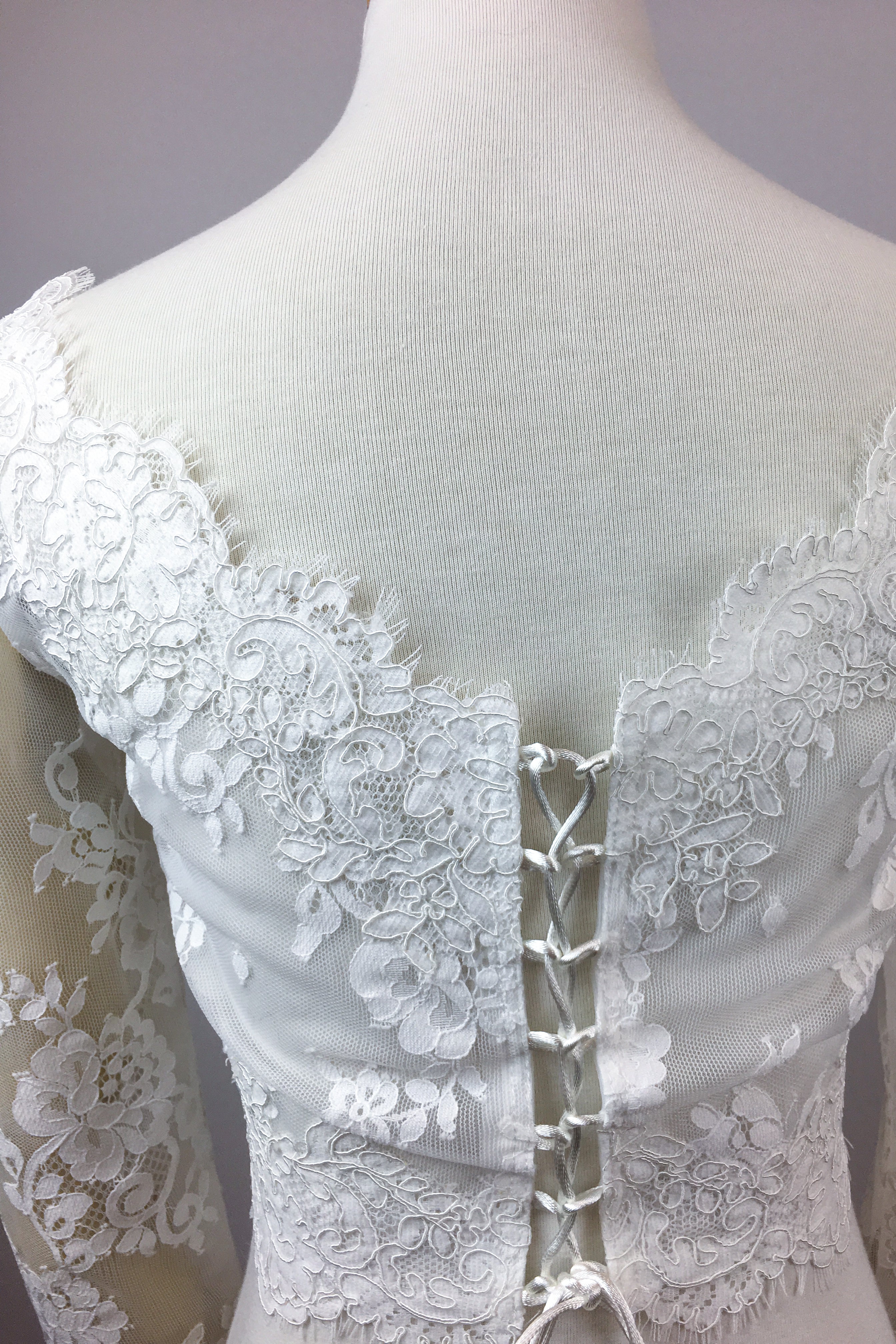 Elegant Lace Bolero Bridal Cover Up - Summer Wedding Shawl for Brides, Beach Ceremony & Outdoor Events