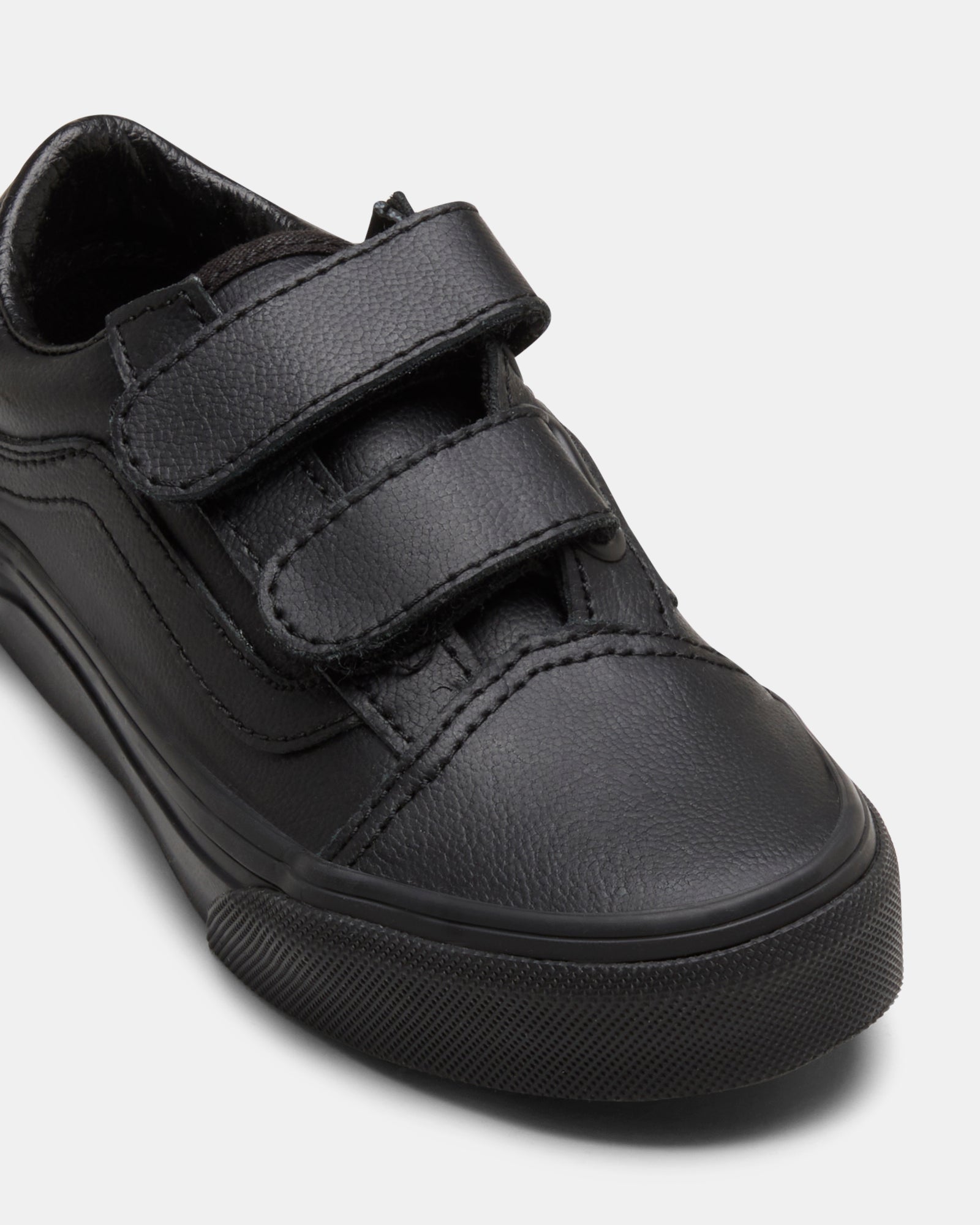 Vans Old Skool Black Leather Sneakers for Youth - Classic Skate Shoes for School, Streetwear & Casual Outfits