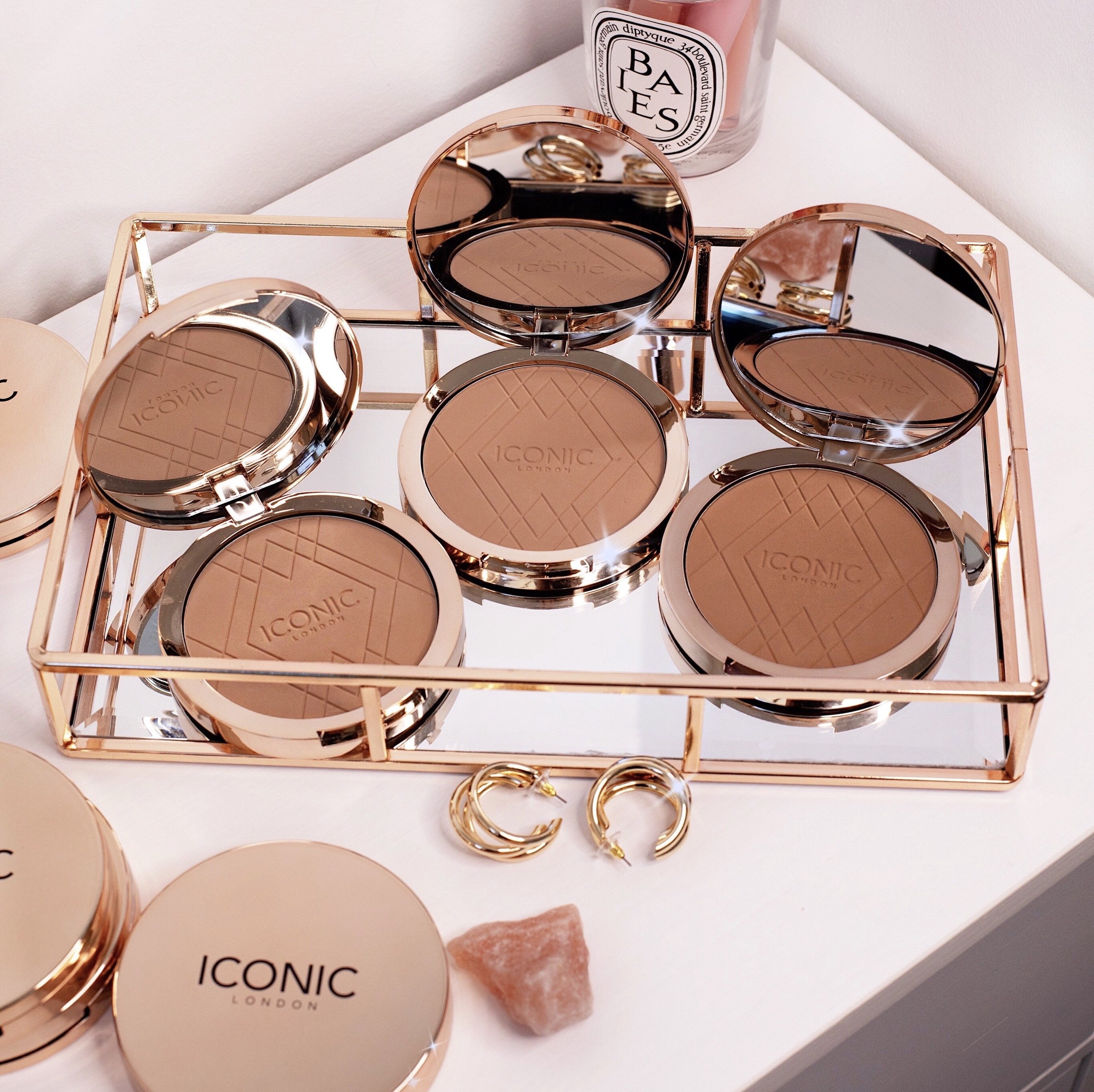 Best Bronzing Powder for a Sun-Kissed Glow - Matte & Shimmer Options for Contouring & Highlighting - Perfect for Everyday Makeup & Special Occasions