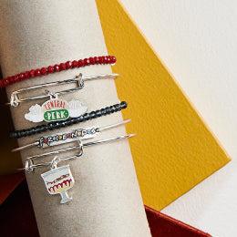 FRIENDS™ English Trifle Charm Bangle - Official TV Show Inspired Jewelry - Perfect for Fans & Gift Giving - Wear to Parties, Cosplay & Themed Events