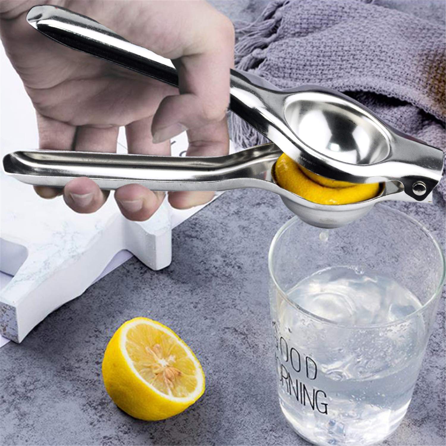 Stainless Steel Manual Lemon Juicer & Citrus Press - Handheld Lime Squeezer for More Fruit Juice Extraction - Perfect for Cocktails, Baking & Healthy Drinks (Silver)