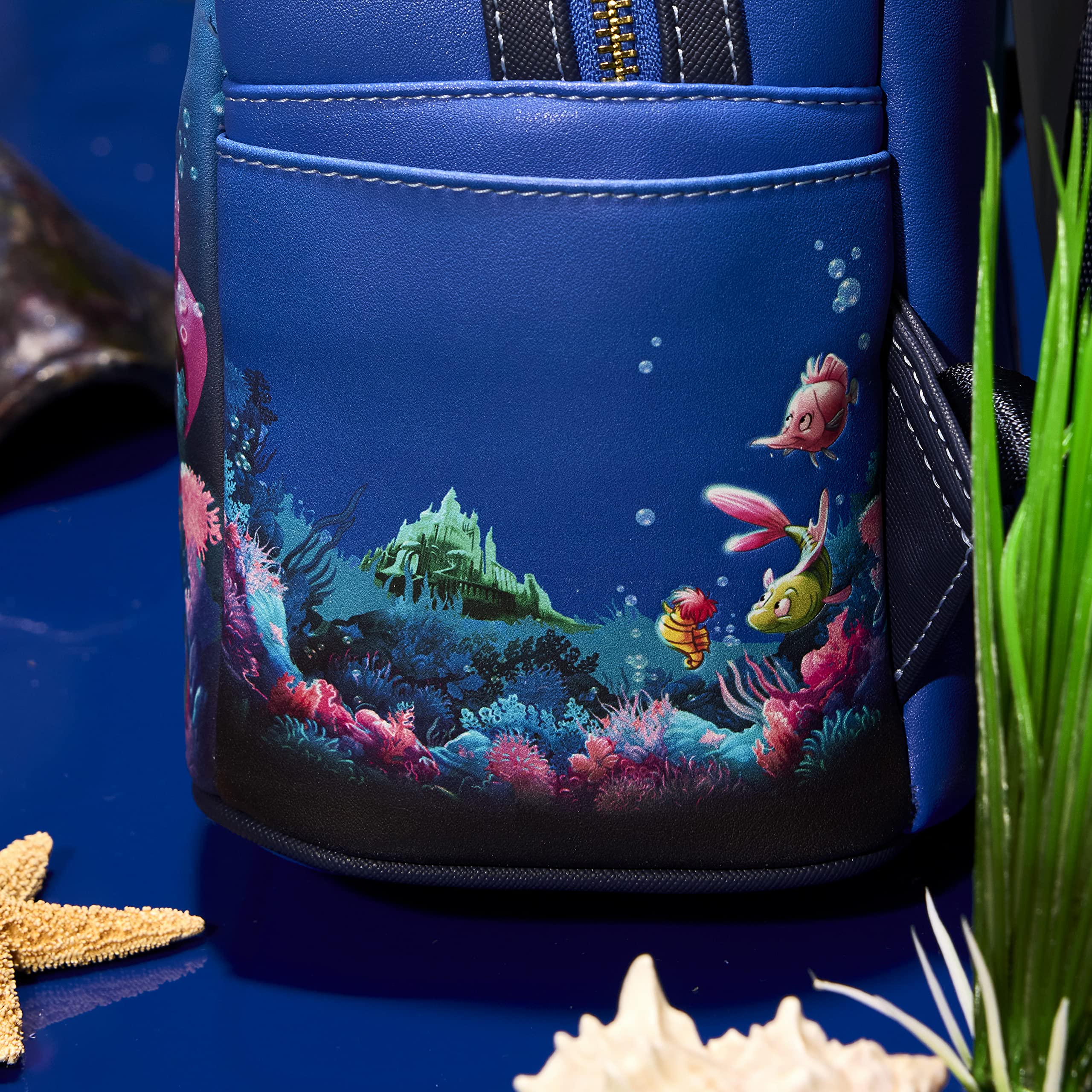 **Loungefly Disney Little Mermaid Backpack - Cute Collectible Disney Princess Bag for Women, Men, Girls & Boys - Official Merchandise & Perfect Gift for Movie Fans - Ideal for Cosplay, Travel & School**
