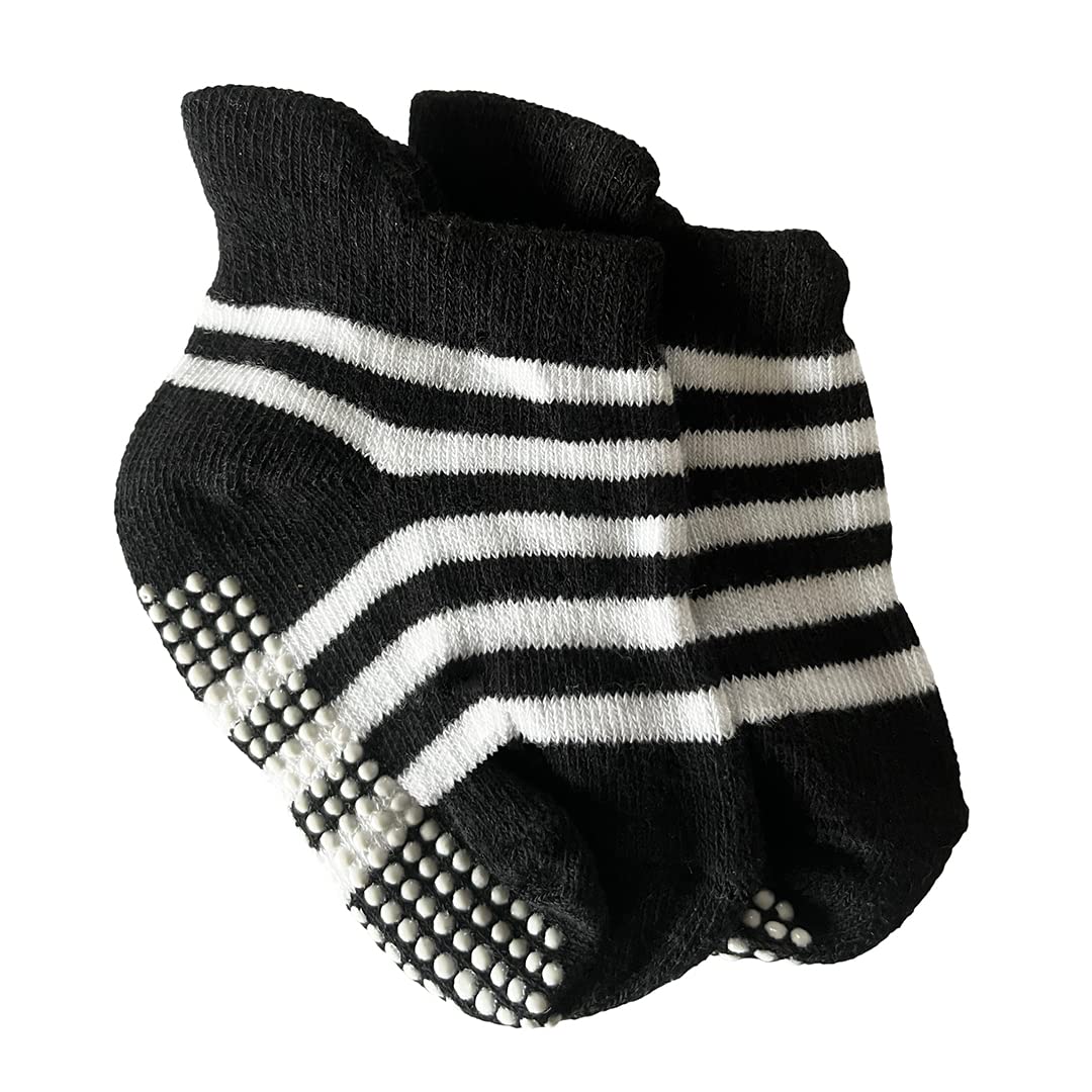 Newborn Baby Outfit Gift Set - Baby Grow, Hat & Socks 0-6M - Perfect Baby Shower Gift