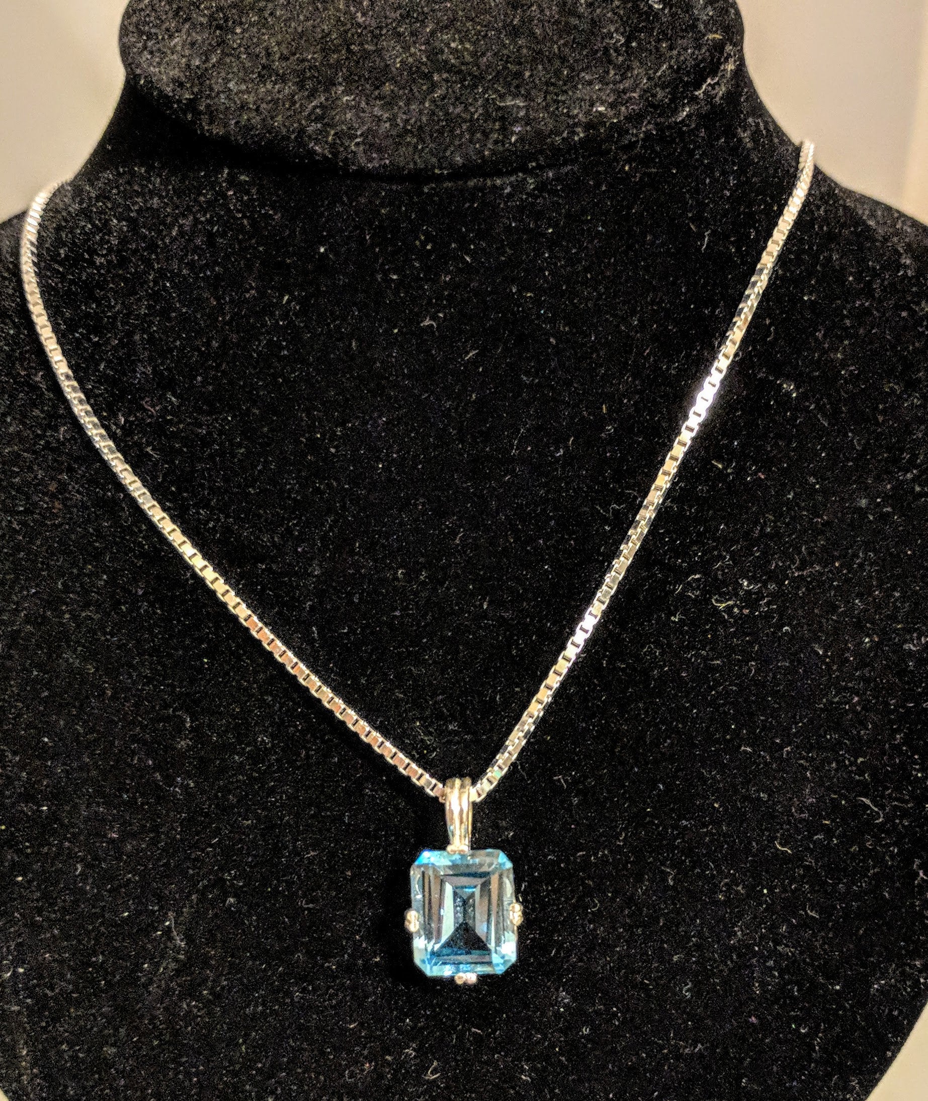10x8mm Emerald Cut Natural Swiss Blue Topaz Pendant with Chain - Solid Sterling Silver or 14K White/Yellow Gold - VVS Clarity - Valentine's Day Gift for Her - Perfect for Anniversary, Birthday & Special Occasions