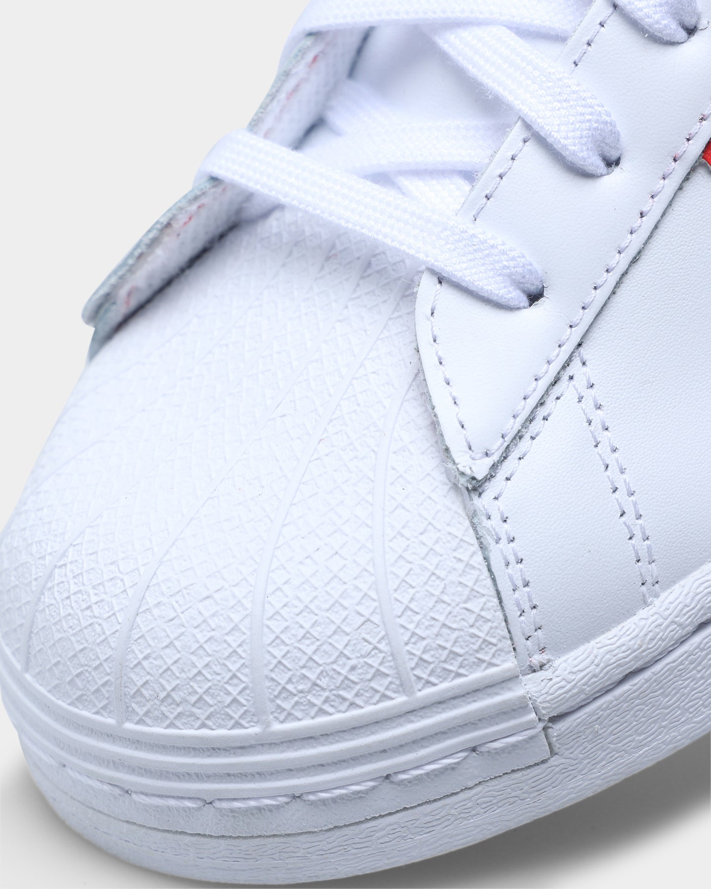 Adidas Superstar Sneakers - Cloud White & Vivid Red | Classic Low-Top Shoes for Men & Women | Perfect for Casual Wear, Street Style & Everyday Comfort