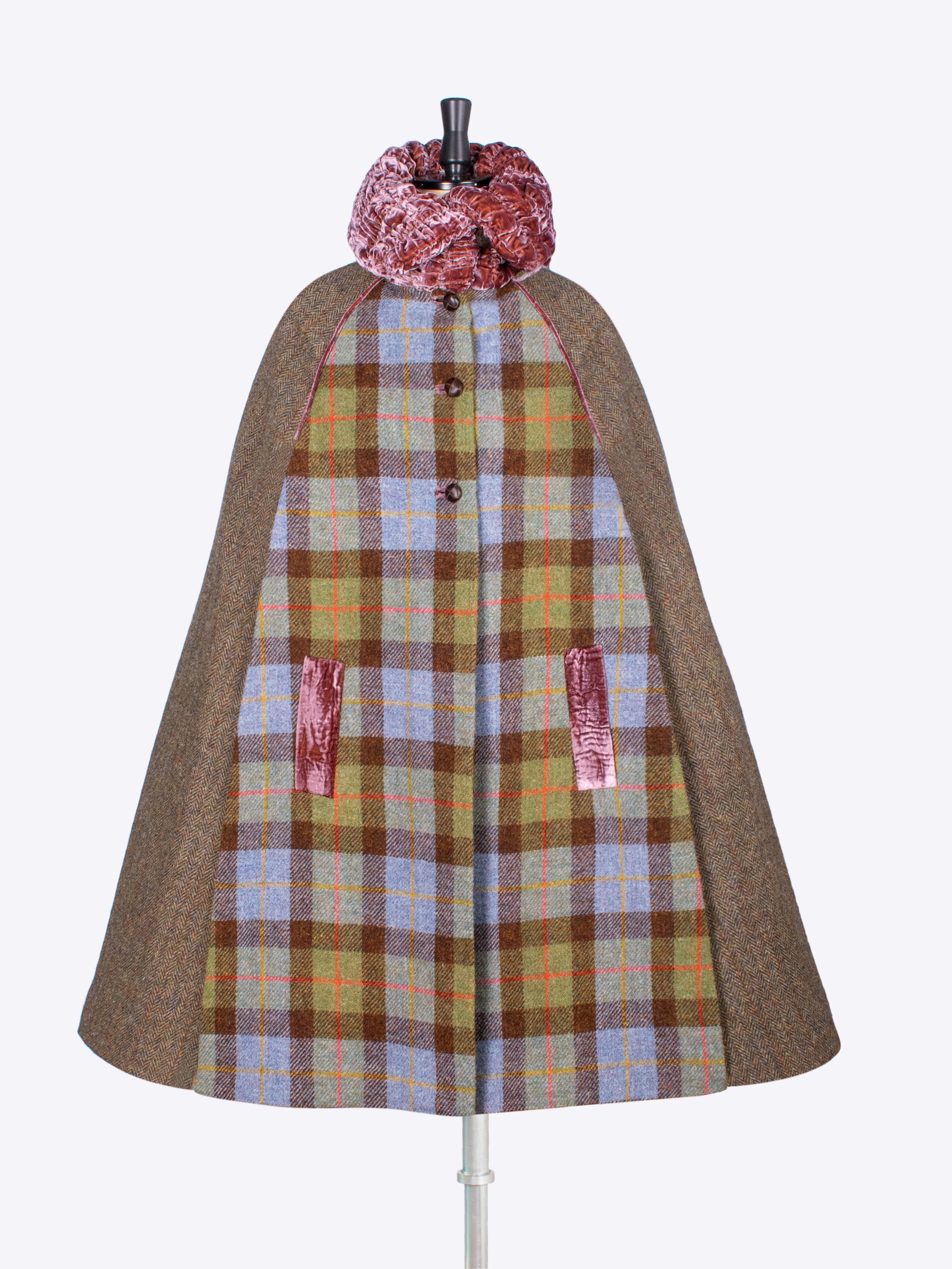 20s Vintage Collar Cape - MacLeod & Moss Green Plaid Wool Cape | Perfect for Renaissance Fairs, Historical Reenactments & Winter Fashion