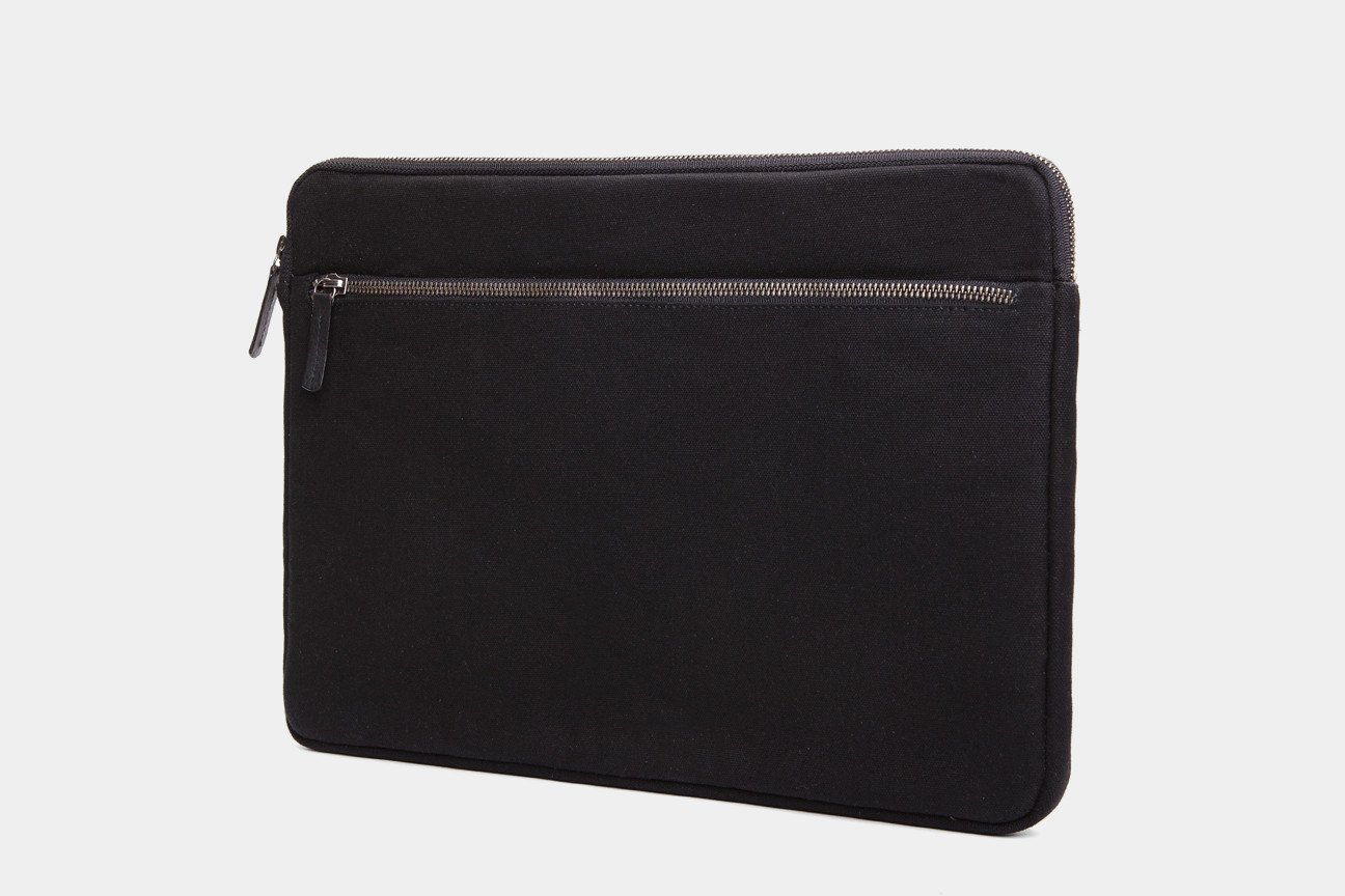 Premium Black Waxed Cotton Sleeve Case for 15