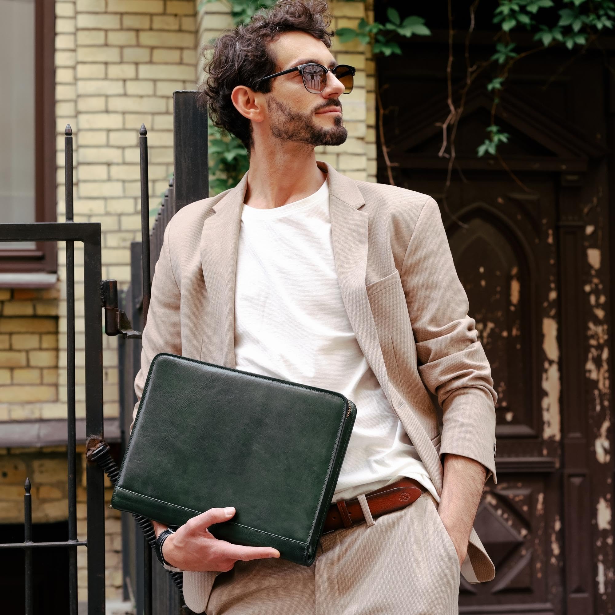 Premium Italian Handcrafted Leather Portfolio Organizer - A4 Document Folder with Time Resistance - Elegant Green Padfolio - Perfect for Business Meetings, Office Use & Professional Gifts (Includes Gift Box)