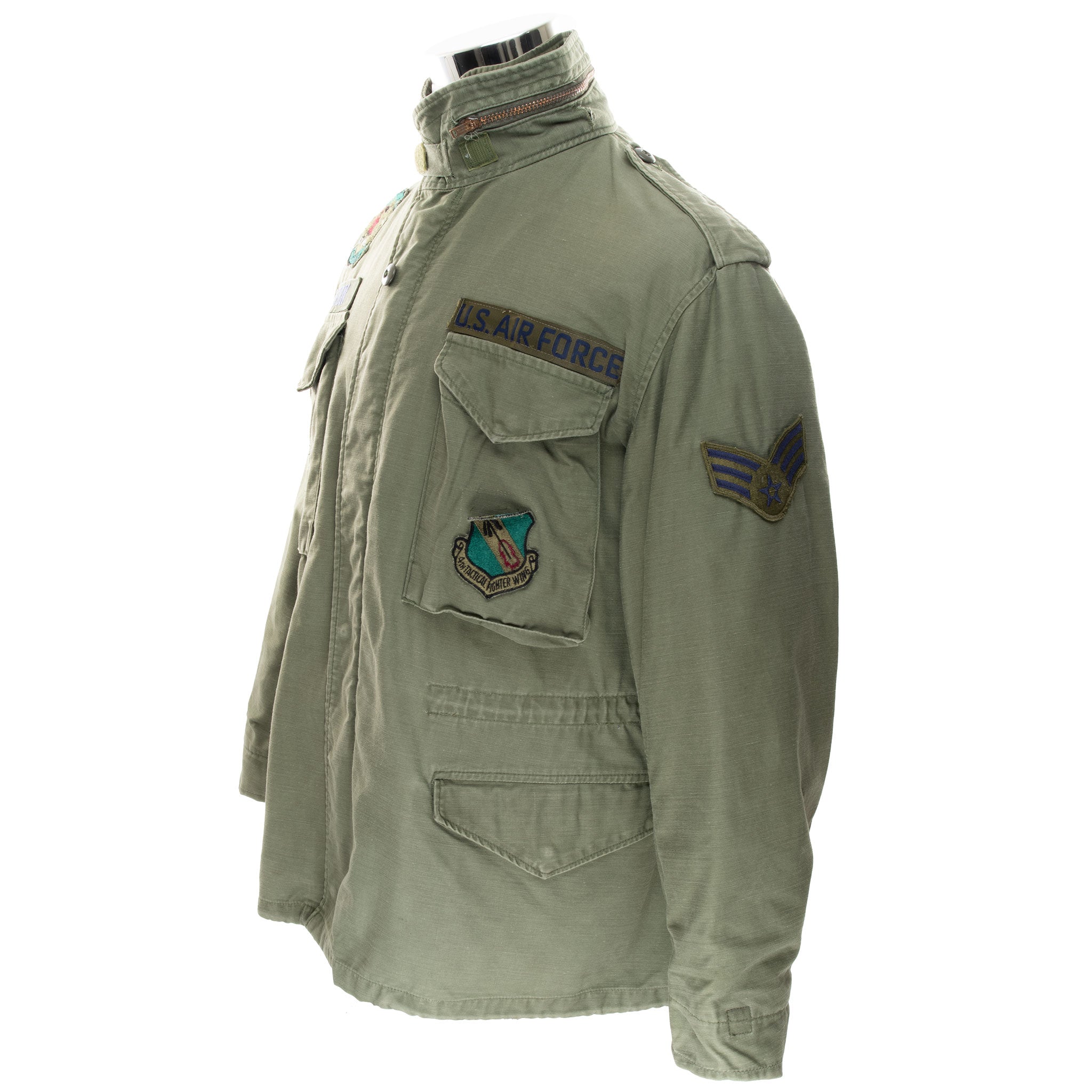 Vintage USAF US Air Force M1965 M65 Field Jacket with Patches - 1970s Medium Short - Military Outerwear for Men, Cold Weather & Outdoor Activities
