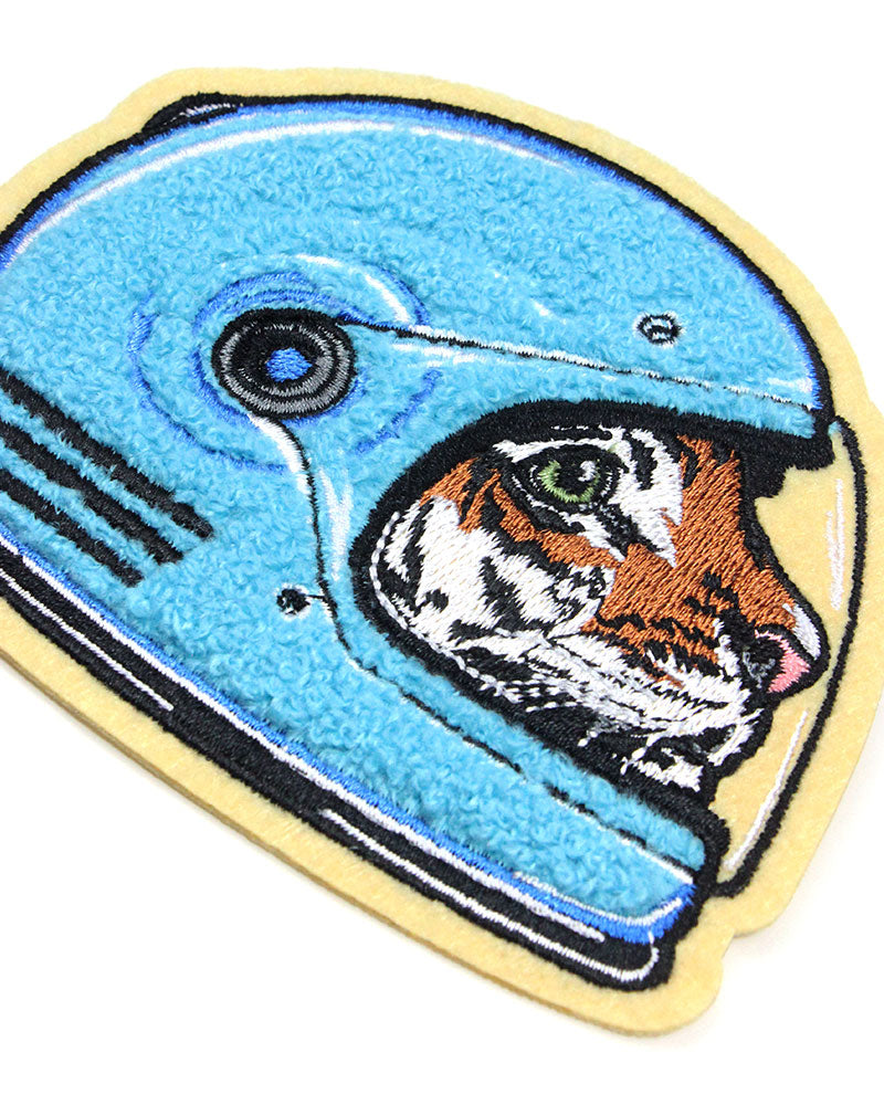 Racecar Tiger Chenille Patch - Embroidered Iron-On Applique for Jackets, Hats & Backpacks - Perfect for DIY Crafts, Custom Clothing & Racing Enthusiasts