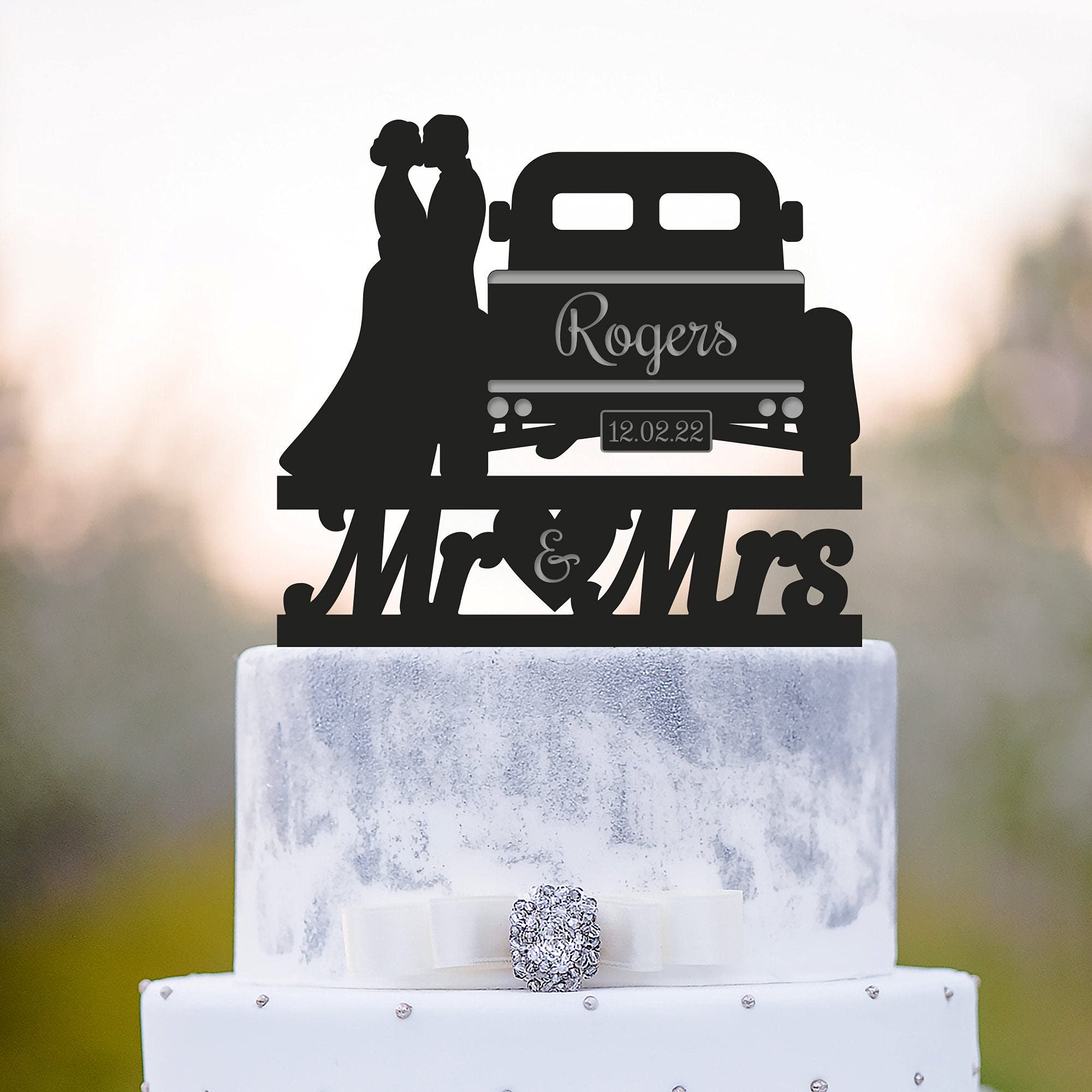 Personalized Vintage Pickup Truck Cake Topper - Bride and Groom Wedding Cake Decor, Rustic Farm Wedding Cake Topper, Acrylic Custom Cake Topper for Men & Women - Perfect for Wedding Cakes, Anniversary Cakes, and Rustic Themed Celebrations