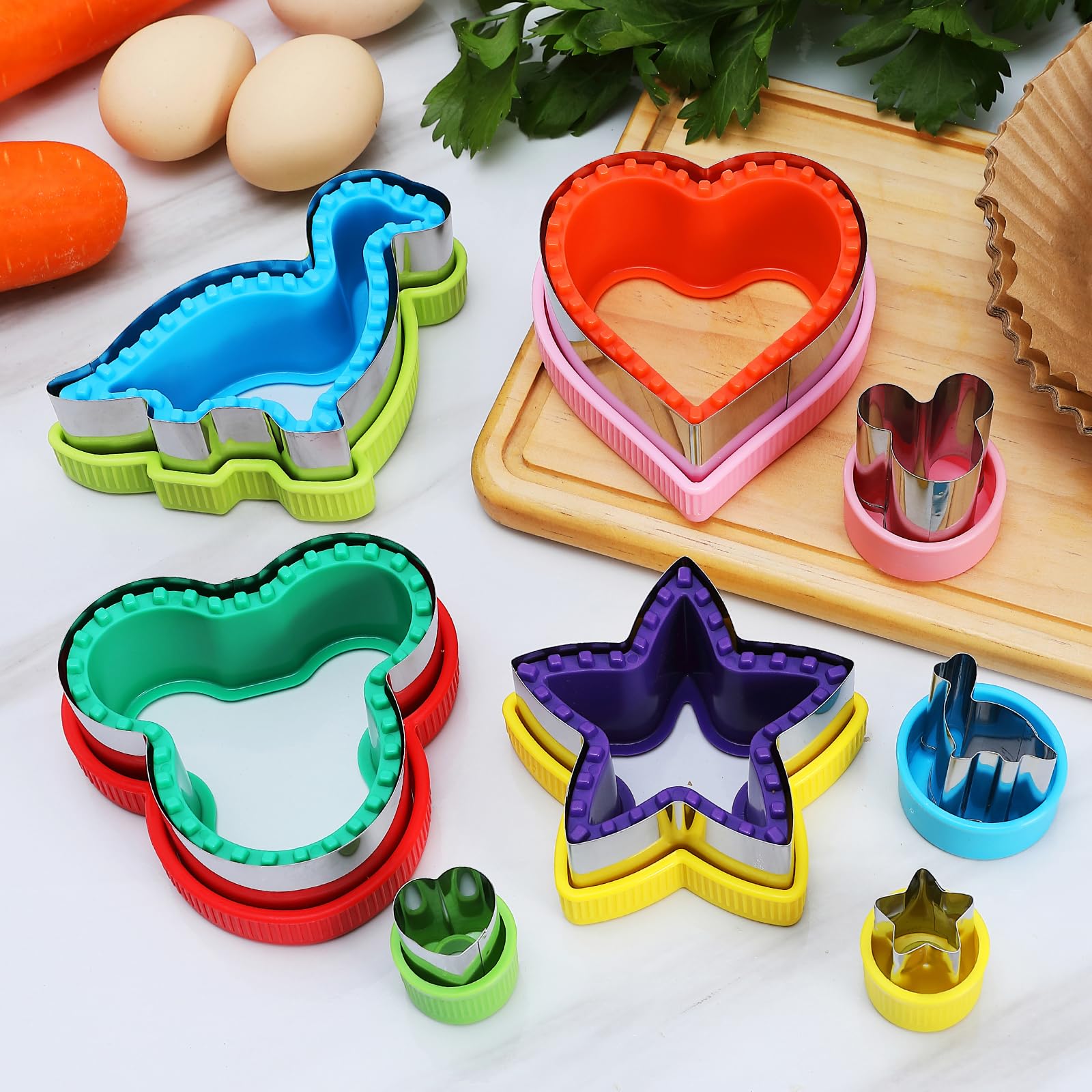 Dravency 8-Piece Sandwich Cutters & Sealer Set - Crust Remover for Sandwiches, Burgers & Pies with Bonus Vegetable Fruit Cutters - Perfect for Kids Lunch Box, Bento Box & School Snacks