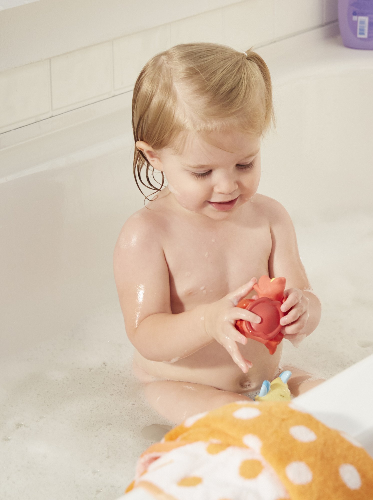 The First Years Disney The Little Mermaid Squirties Baby Bath Toys - Soft Squeeze Toddler Bath Toys for Kids, Water Play in Bathtub, Pool & Beach - 3-Pack Bath Time Fun for Babies & Toddlers