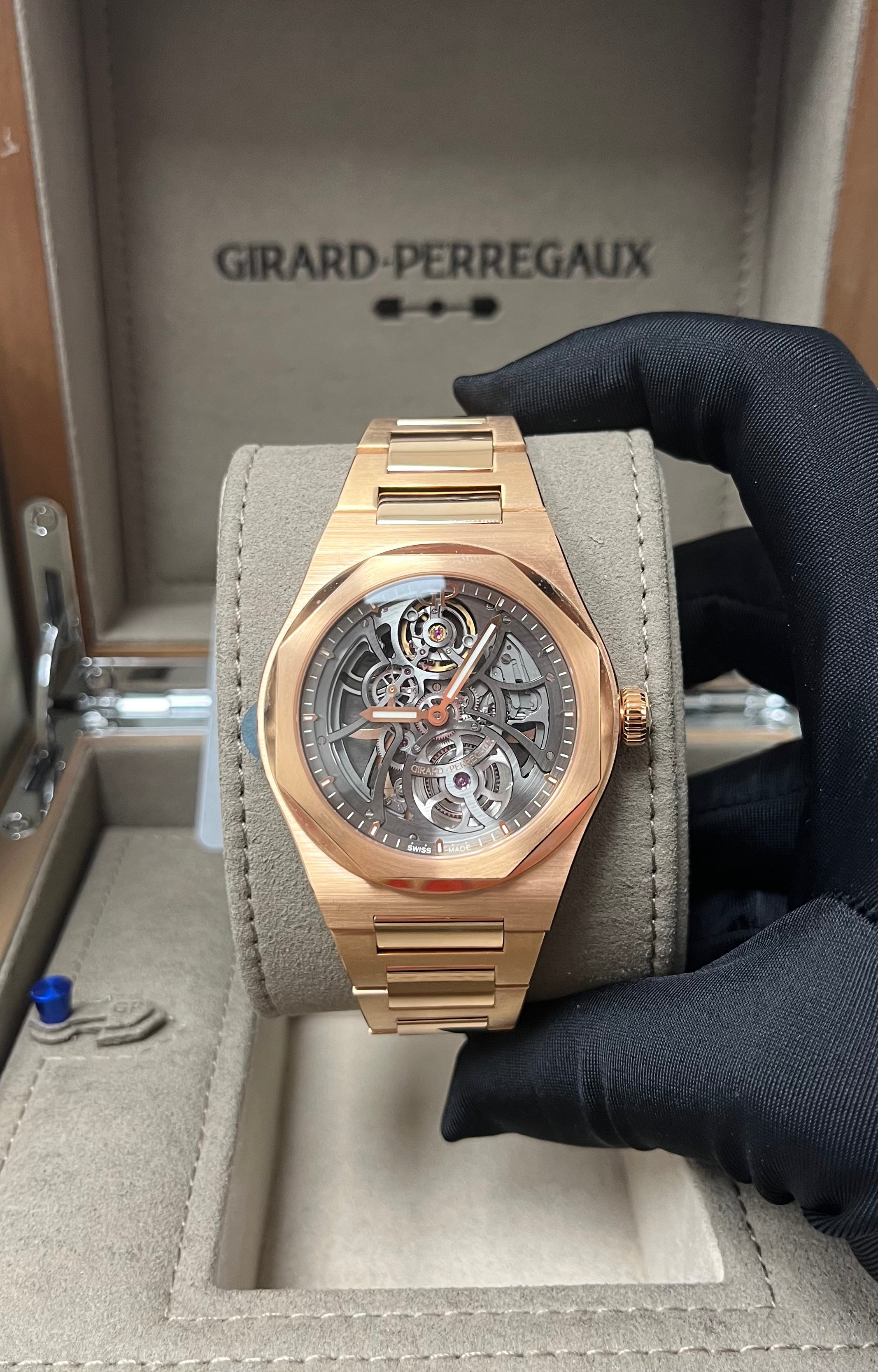 Girard Perregaux Laureato Skeleton Watch 81015-52-002-52A - Luxury Automatic Skeleton Dial Men's Timepiece for Business & Formal Occasions