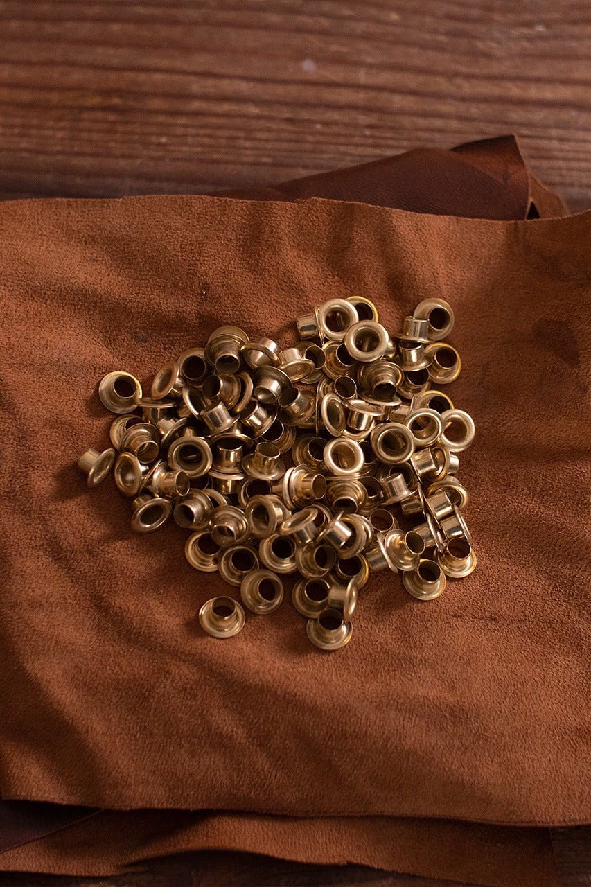 6.7mm Eyelet Shaft 4.8mm Length 11.5mm U-Shape Iron Brass Fastener for Leather Craft, Shoes & Handmade DIY Projects
