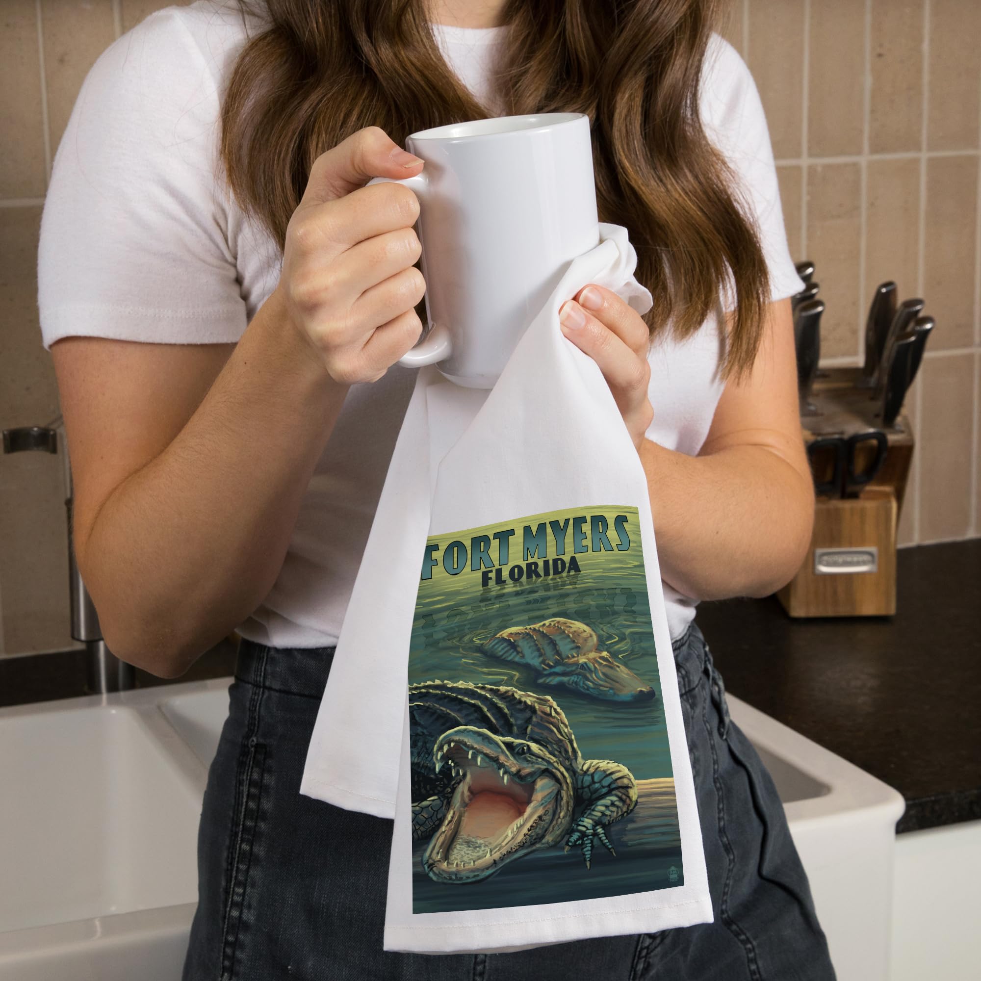 Lantern Press Fort Myers Florida Alligators 100% Cotton Tea Towel - Decorative Hand Towel & Kitchen Towel for Home Decor, Dish Drying & Gift Giving