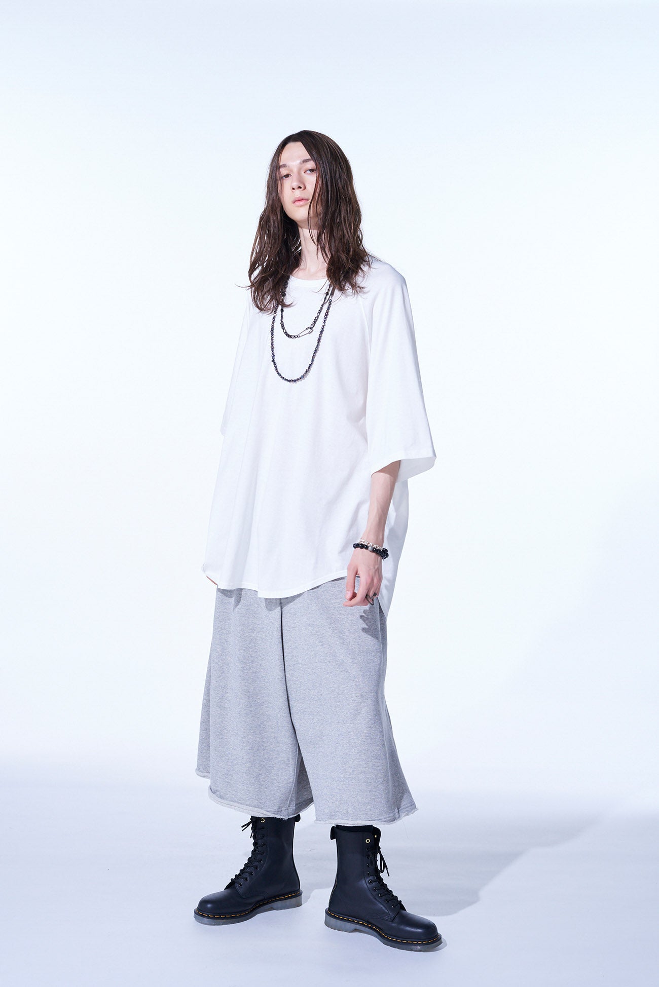 Oversized Cotton Jersey T-Shirt with Raglan Sleeves and Center Back Stitch - Comfortable Casual Wear for Men & Women | Perfect for Everyday Outfits, Lounge Wear and Street Style Fashion