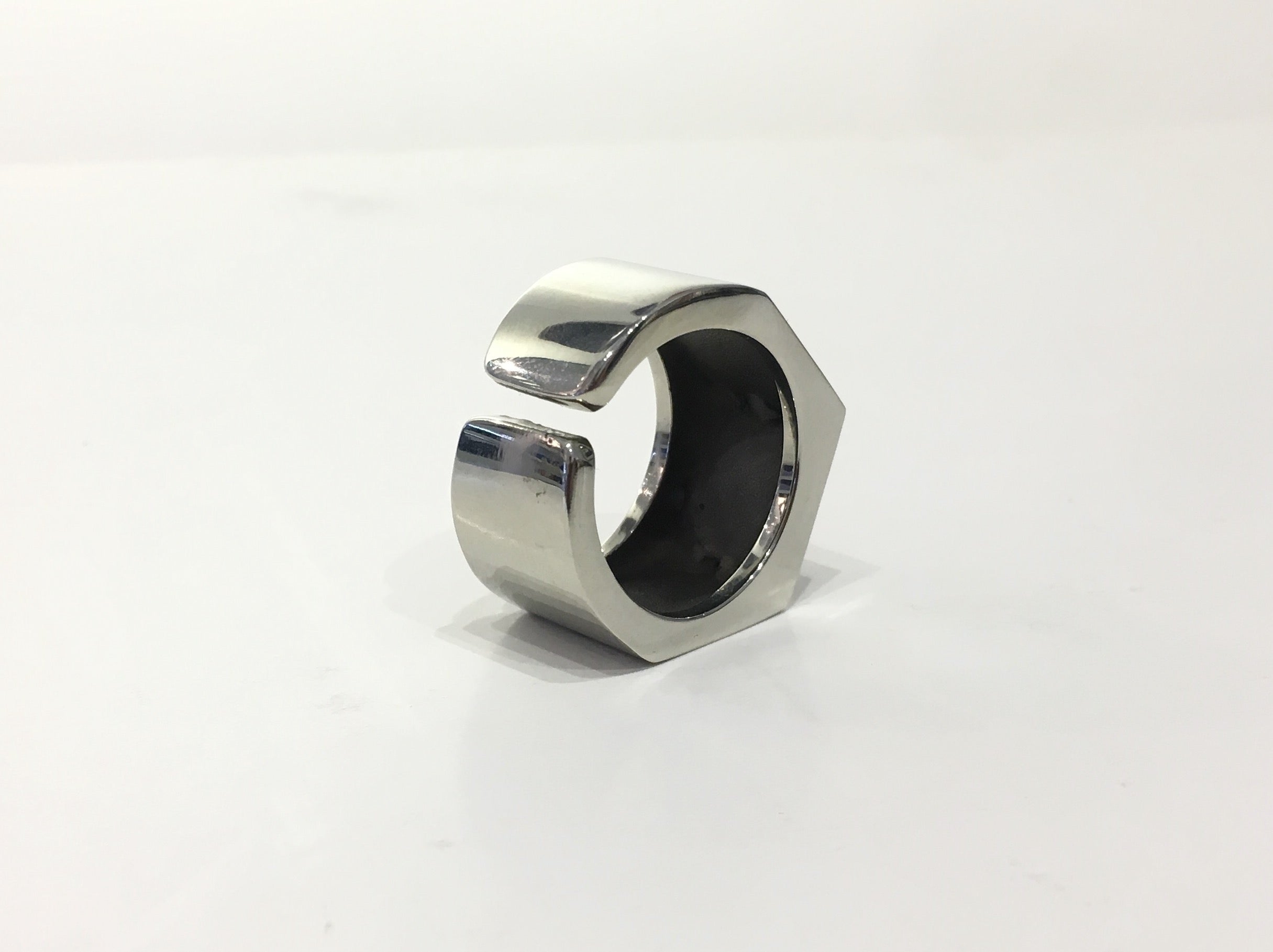 8FIVE2 Box Logo Ring - Stylish Stainless Steel Band for Men & Women - Perfect for Everyday Wear, Gifts & Fashion Accessories
