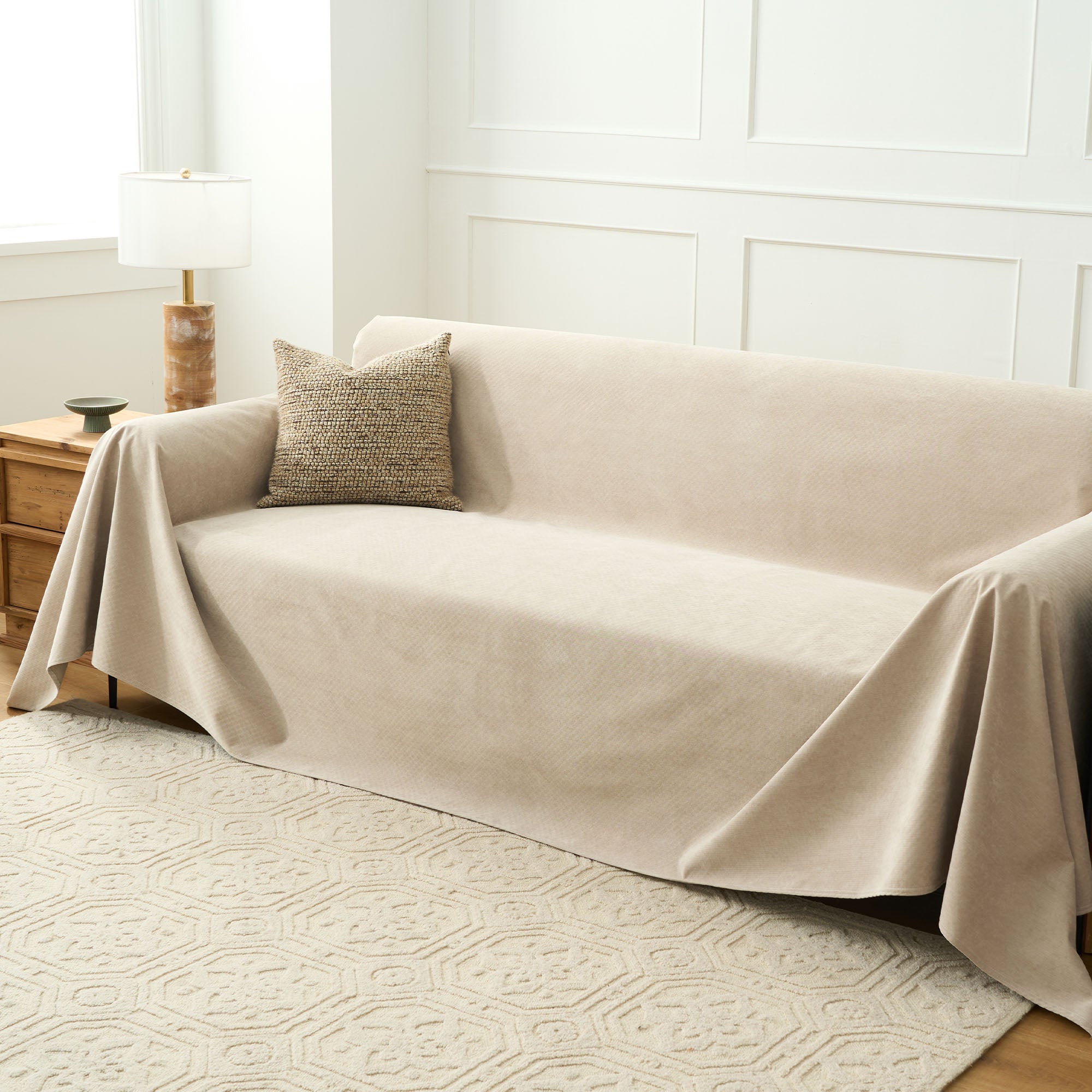 Waterproof Non-Slip Sofa Cover Protector - Durable Stretchable Furniture Slipcover for Pets, Kids - Perfect for Living Room, Bedroom, Office (Beige, Queen Size)