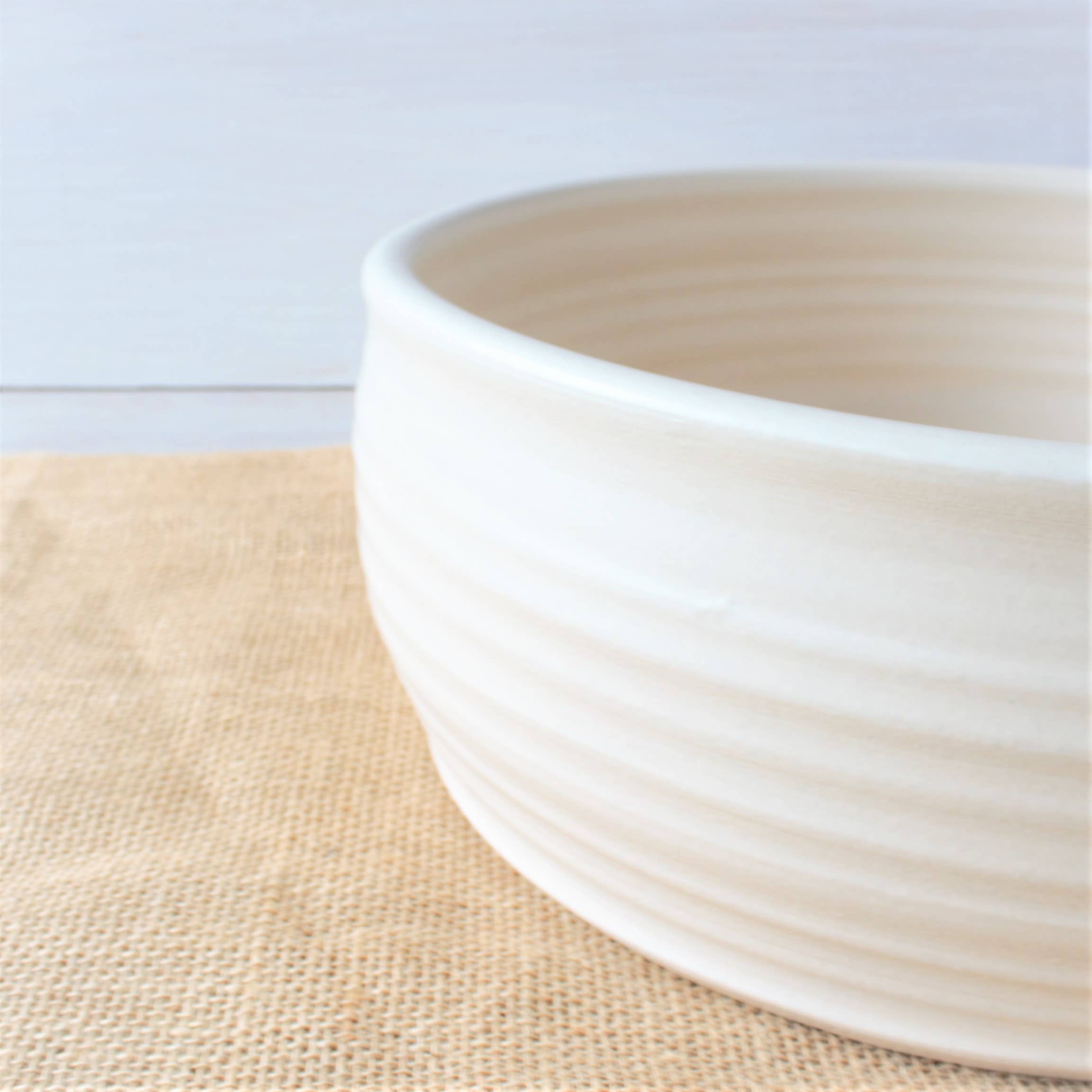 Premium White Ceramic Serving Bowl - 12 oz Medium Size for Salads, Pasta & Desserts - Elegant Dining & Entertaining Tableware