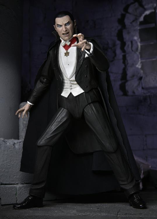 Universal Monsters Ultimate Dracula (Transylvania) Action Figure - Collectible Horror Movie Character for Halloween Decor & Display