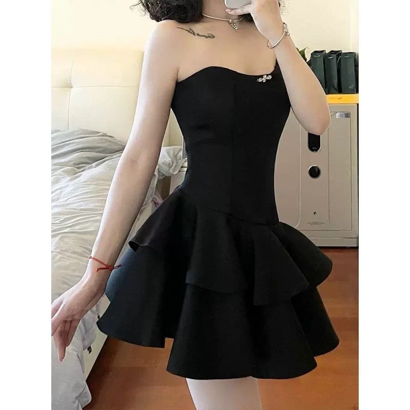 Elegant Black Tube Top with Irregular Hem and Short Skirt - Birthday Party Dress Size L16 | Perfect for Night Out, Club Wear, and Special Occasions