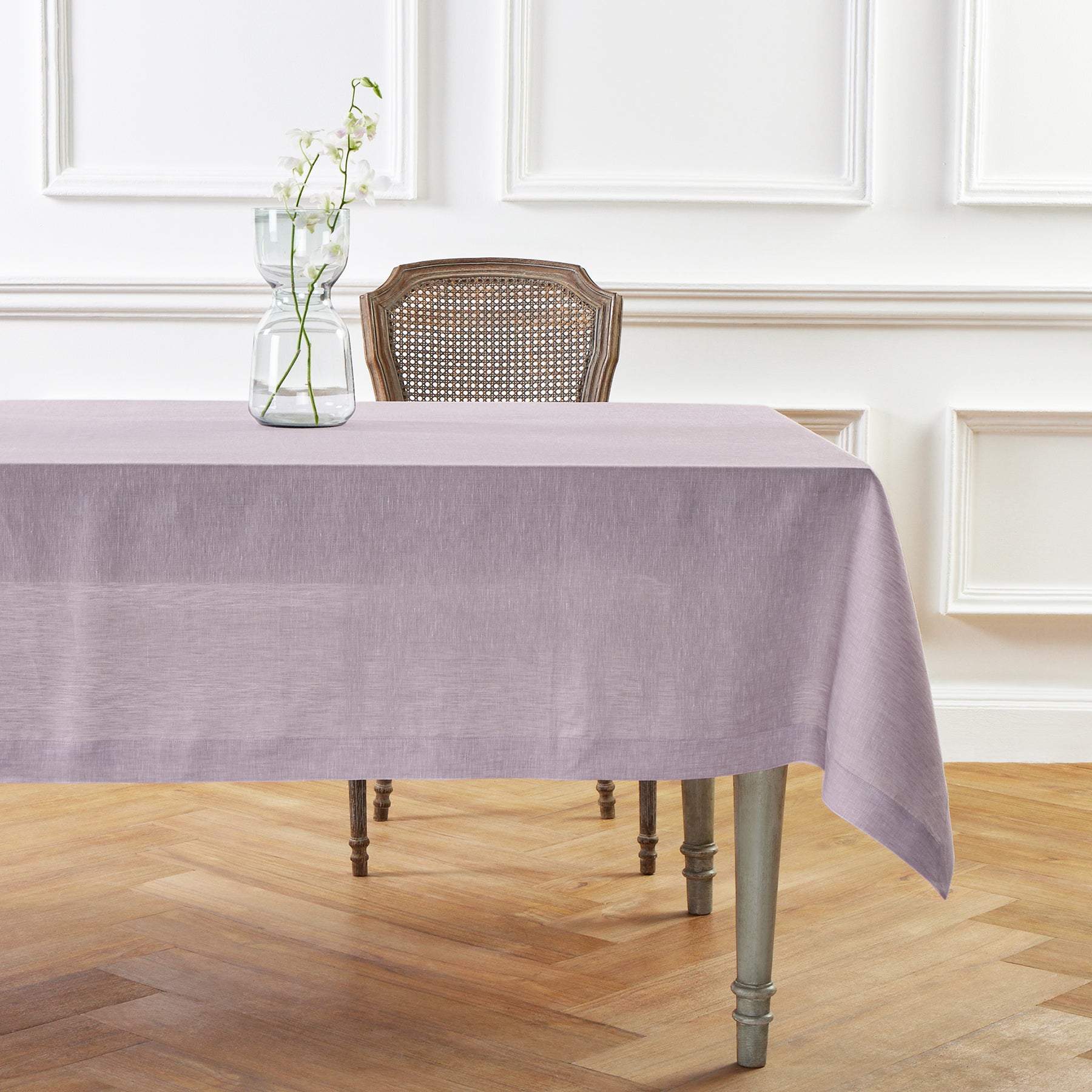 Premium Athena Tablecloth - Elegant & Durable Table Cover for Dining, Parties & Home Decor - Washable & Wrinkle-Resistant Fabric for Everyday Use