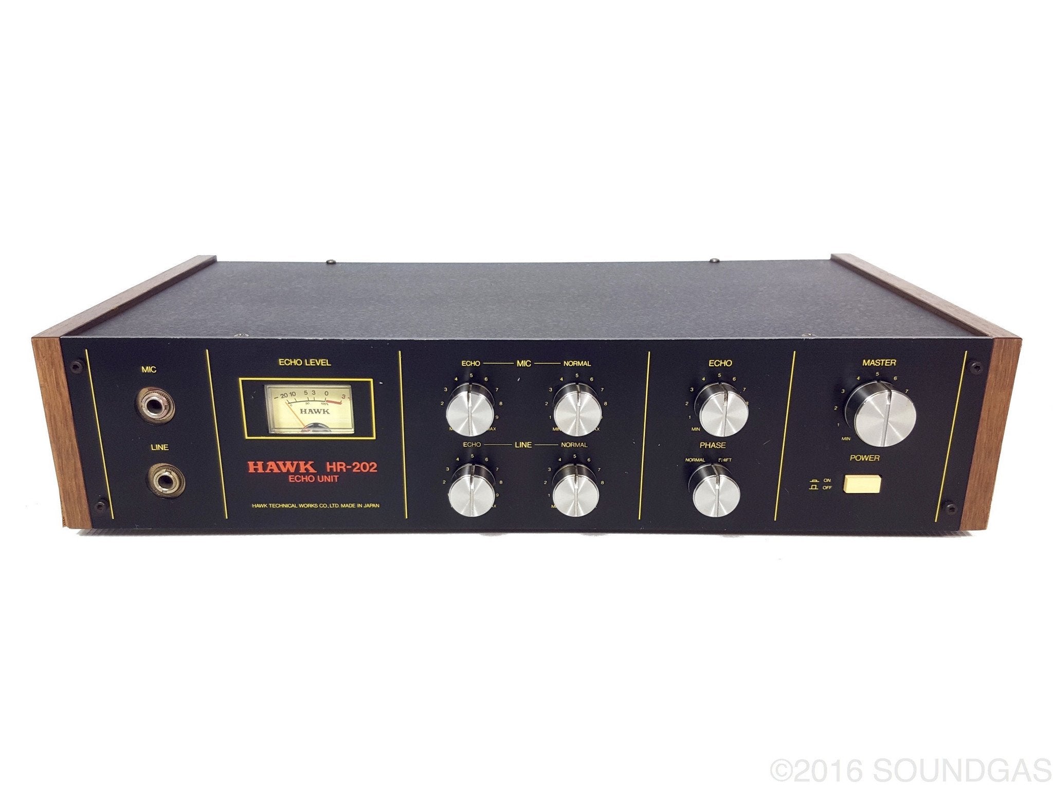 Hawk HR 202 Echo Unit with Spring Reverb - Vintage Guitar Effects Pedal for Professional Musicians & Home Recording Studios - Perfect for Blues, Rock & Surf Music Performances