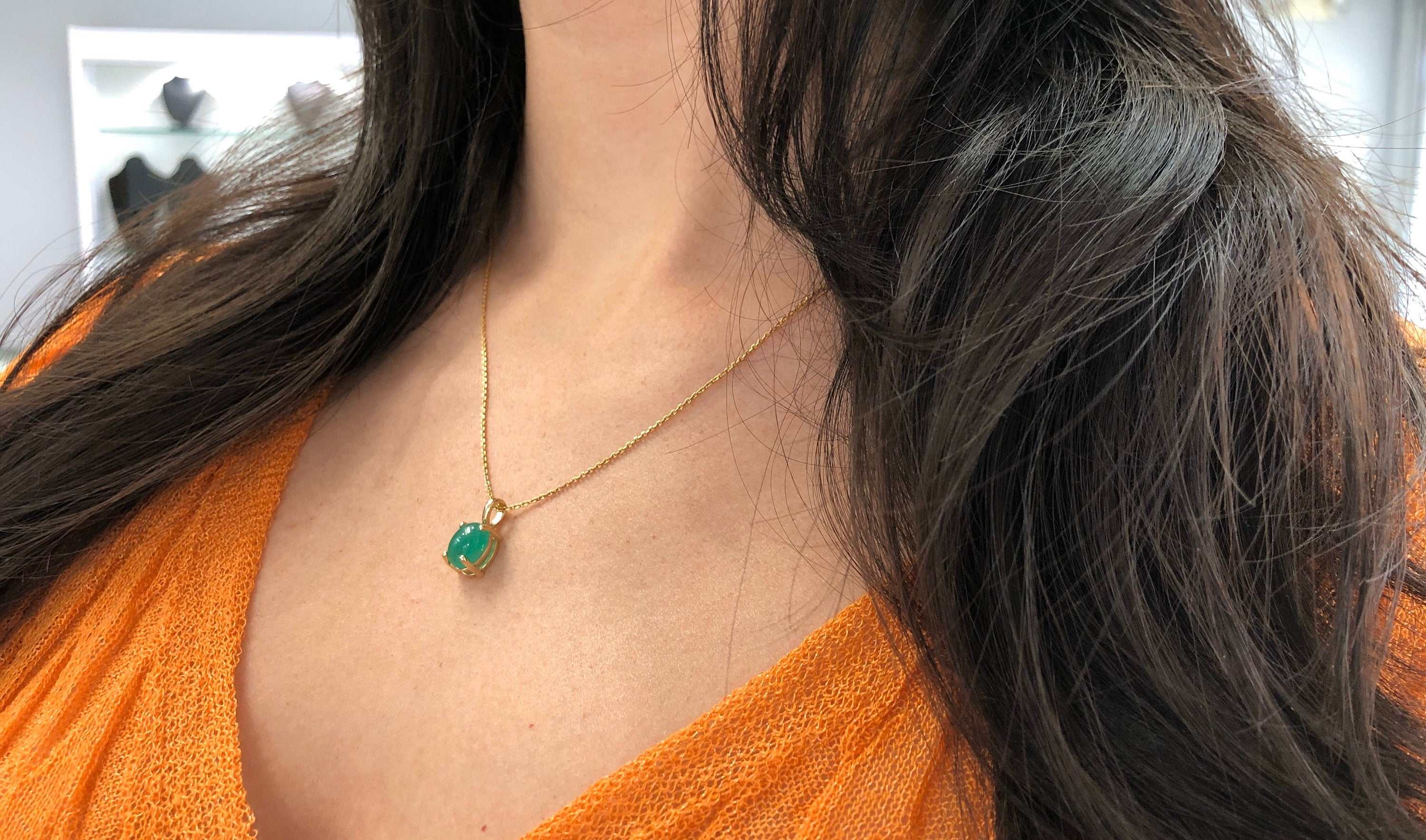 2.41 Carat Natural Colombian Emerald Oval Cabochon Pendant in 14K Gold - Elegant Jewelry Gift for Women, Perfect for Weddings & Special Occasions