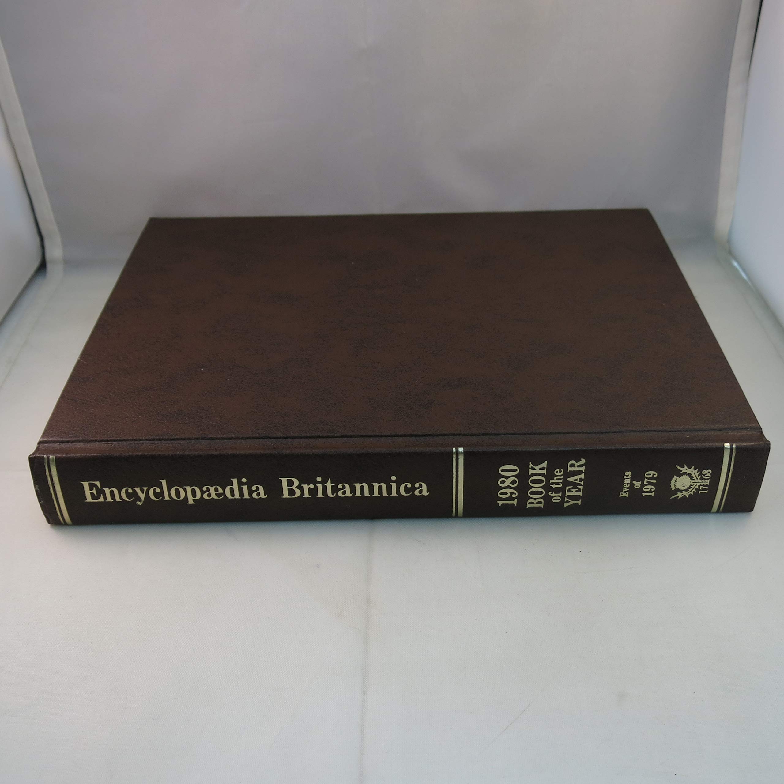Britannica Book of the Year 1980 | Encyclopedia of World Events & Facts | Perfect for History Buffs, Students & Collectors