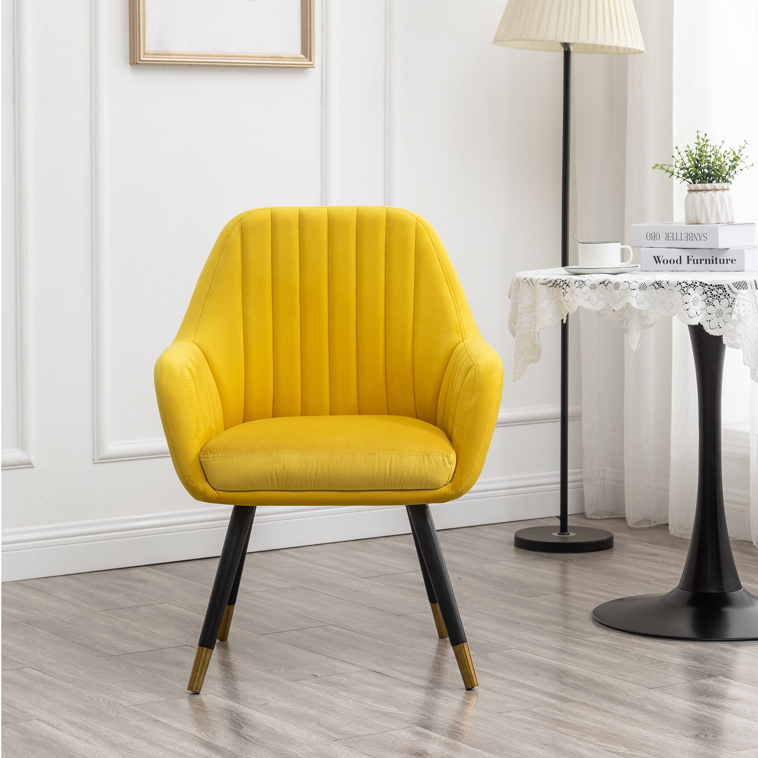 Roundhill Furniture Tuchico Modern Velvet Accent Chair - Plush Upholstered Lounge Chair in Vibrant Yellow | Perfect for Living Room, Bedroom or Office Decor