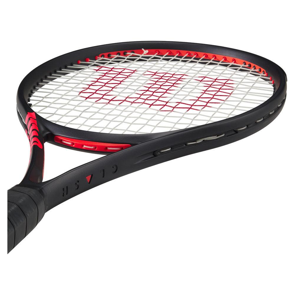 Wilson Clash 100 Pro v3 Tennis Racket - Carbon Fiber Lightweight Performance Racquet for Advanced Players | Perfect for Competitive Matches & Training Sessions