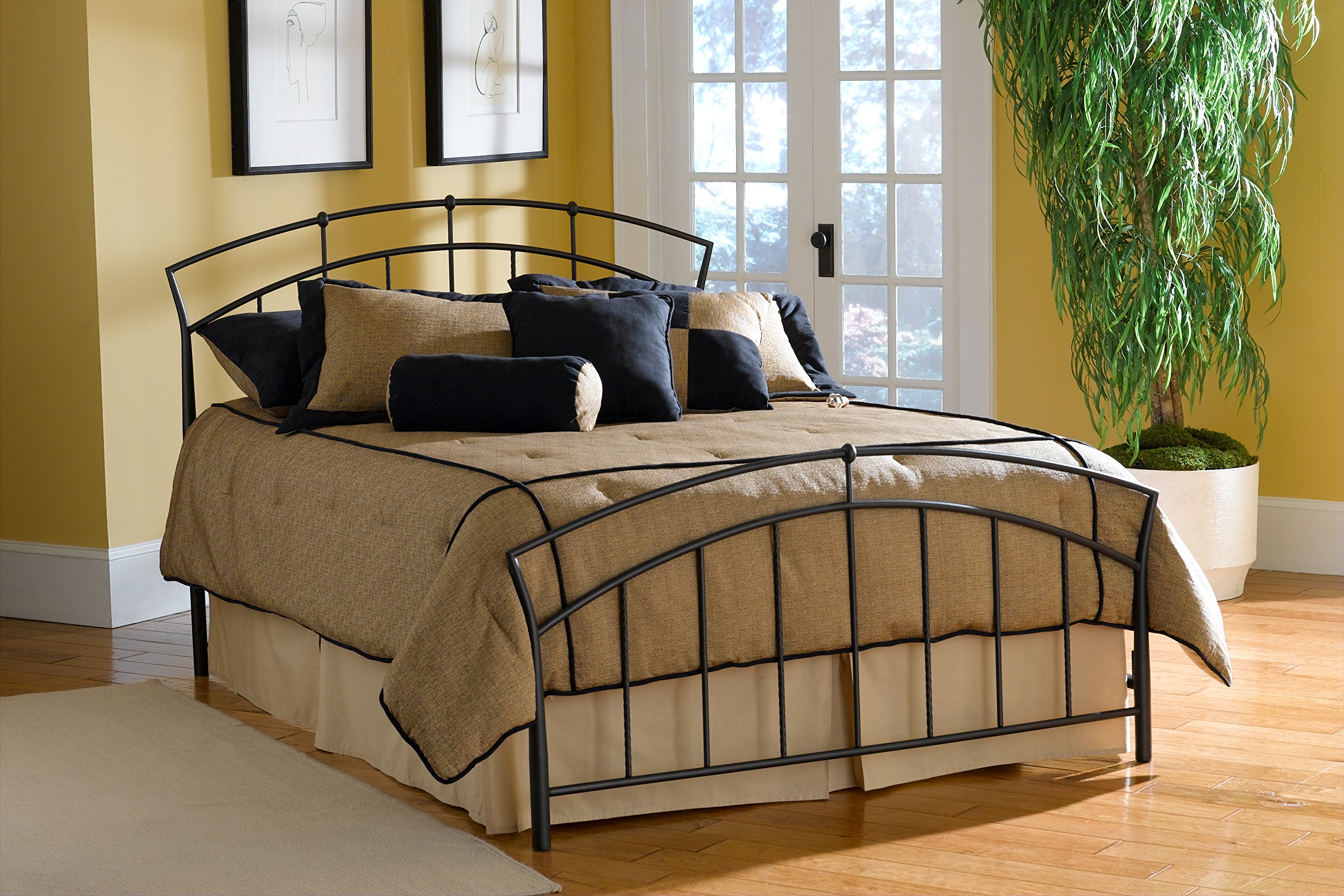 Hillsdale Furniture Vancouver Queen Bed Set in Antique Brown - Elegant Bedroom Furniture for Master Suite, Guest Room, or Apartment