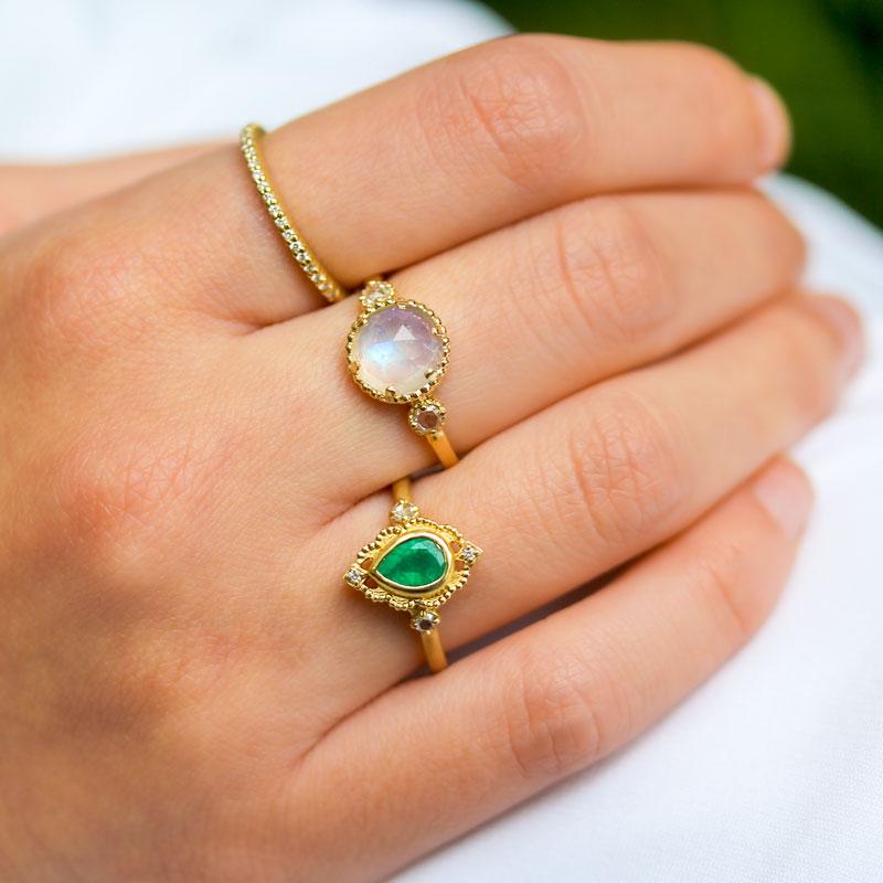 18K Gold Emerald Venezia Frame Ring for Women - Elegant Vintage Jewelry for Weddings, Parties & Special Occasions