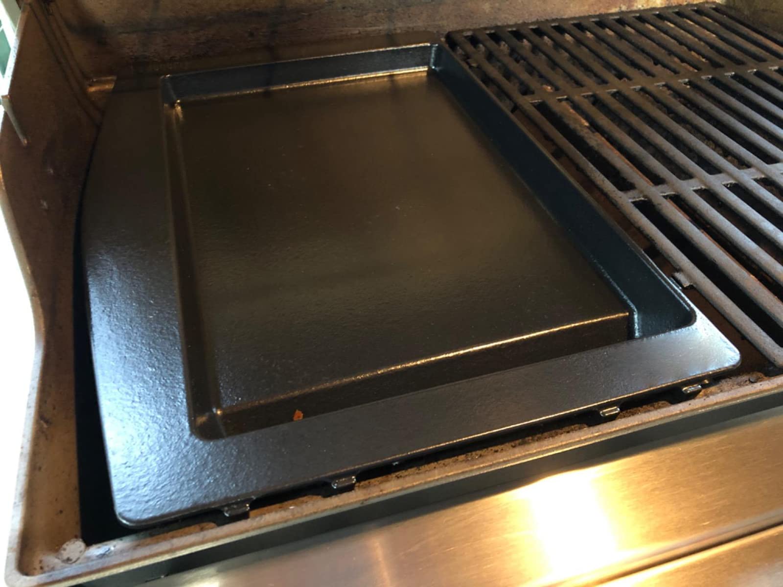 Premium Cast Iron Griddle Plate for Weber Genesis II LX 300/400/600 Series Grills - Replacement Griddle Insert for Weber GS4 Genesis II (Model 66805) - Perfect for Outdoor BBQ, Backyard Cooking & Camping Meals