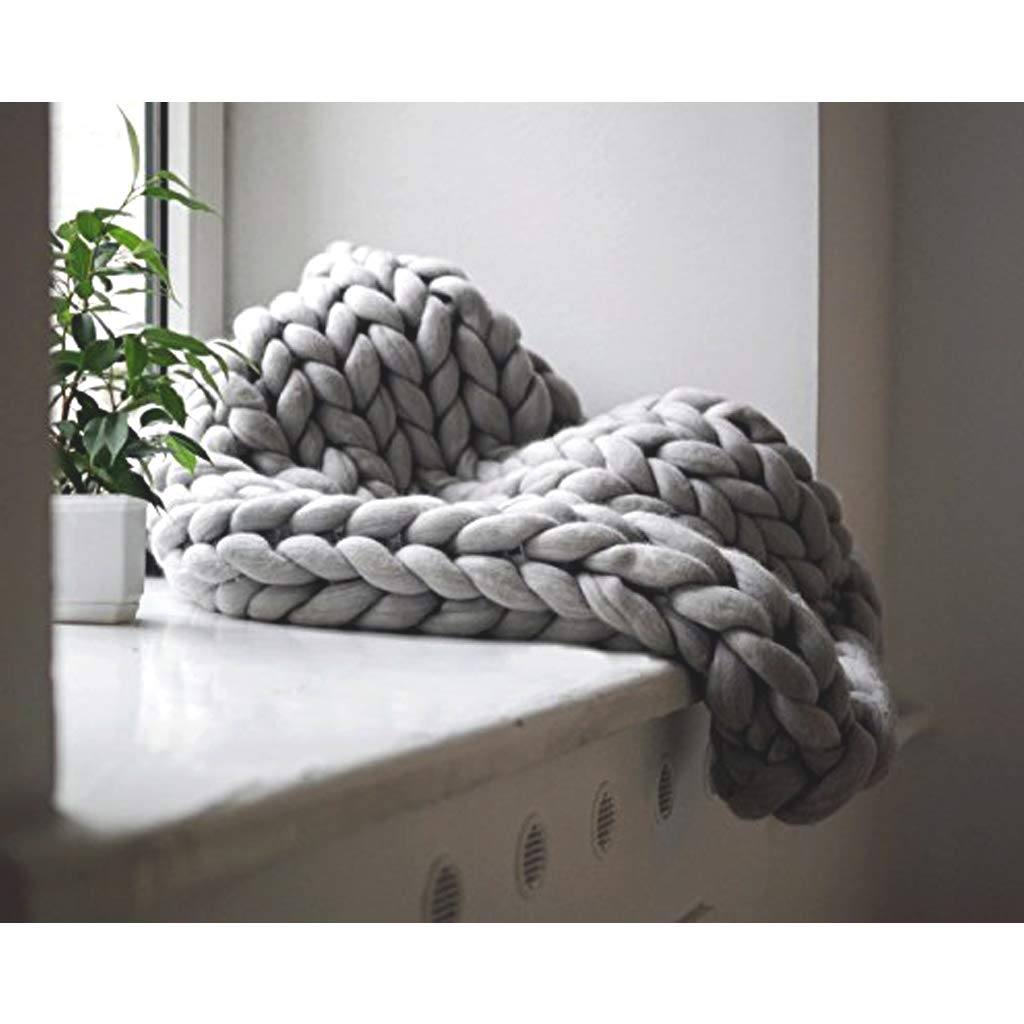 Soft Flannel Blanket with Pompom Fringe - Lightweight Cozy Throw for Bed, Couch & Sofa - All-Season Knitted Blanket - Perfect for Home, Office, Travel & Gifts