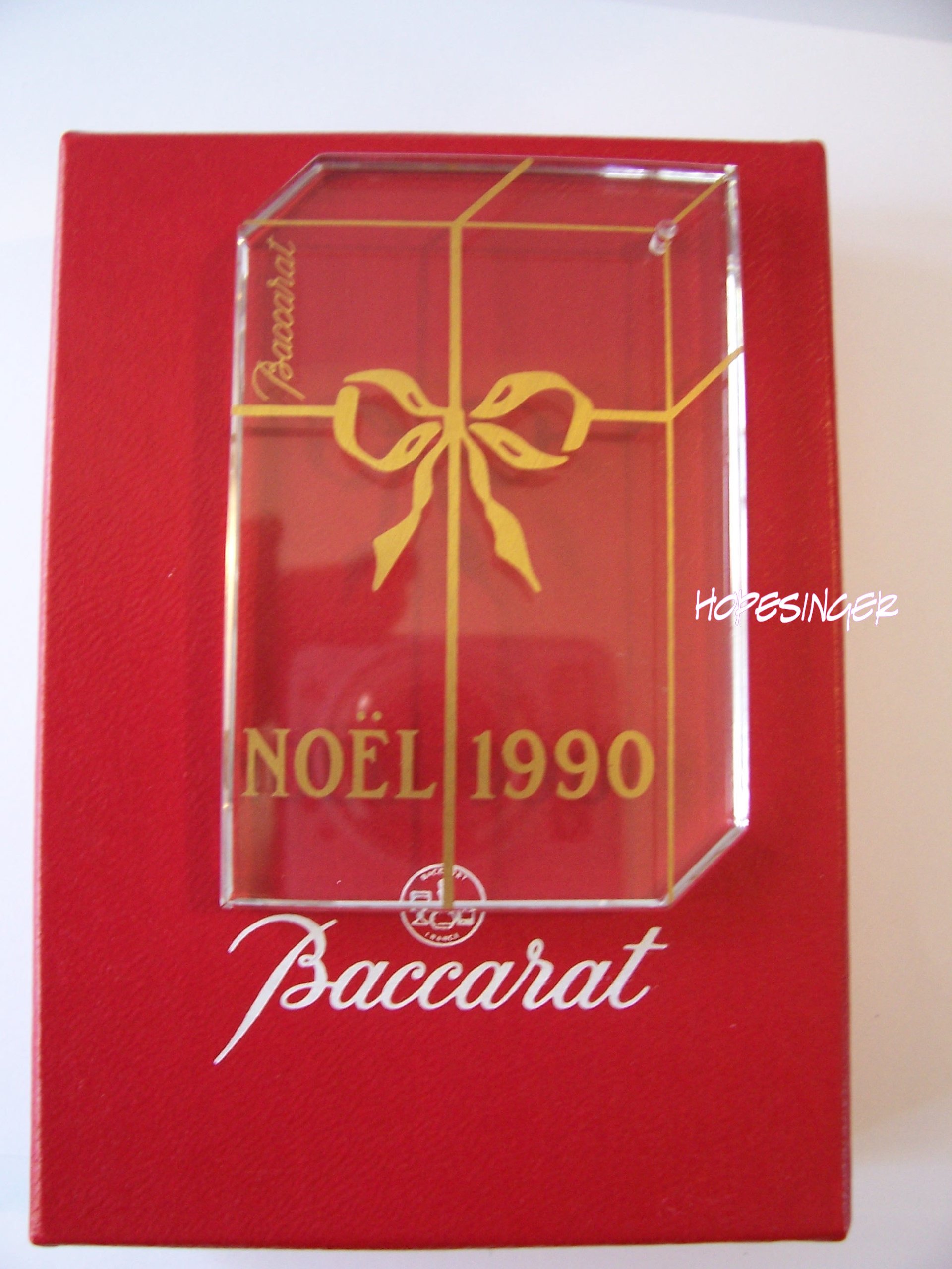 BACCARAT Crystal Noel 1990 Christmas Ornament - Elegant Holiday Gift for Tree Decor, Home Decoration & Collectible Keepsake