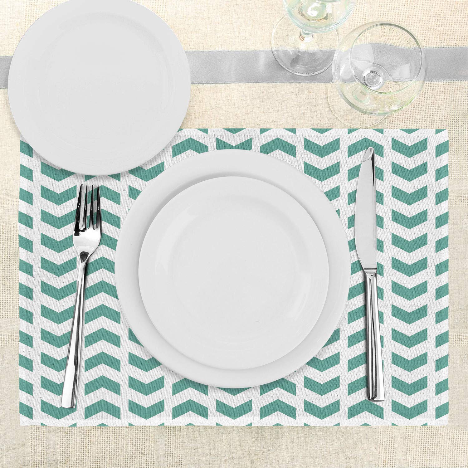 Ambesonne Mint Place Mats Set of 4 - Modern Boho Chevron Pattern Washable Fabric Placemats for Dining Table & Kitchen Decor - Teal White Abstract Design - Perfect for Dinner Parties, Holiday Gatherings & Everyday Use
