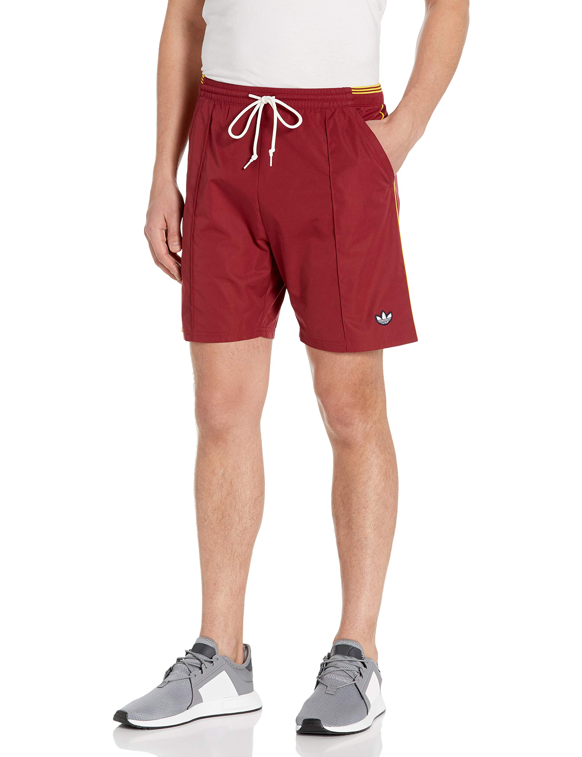 adidas Originals Women's Burgundy Athletic Shorts Size XL - Comfortable Casual Wear for Running, Yoga & Gym Workouts