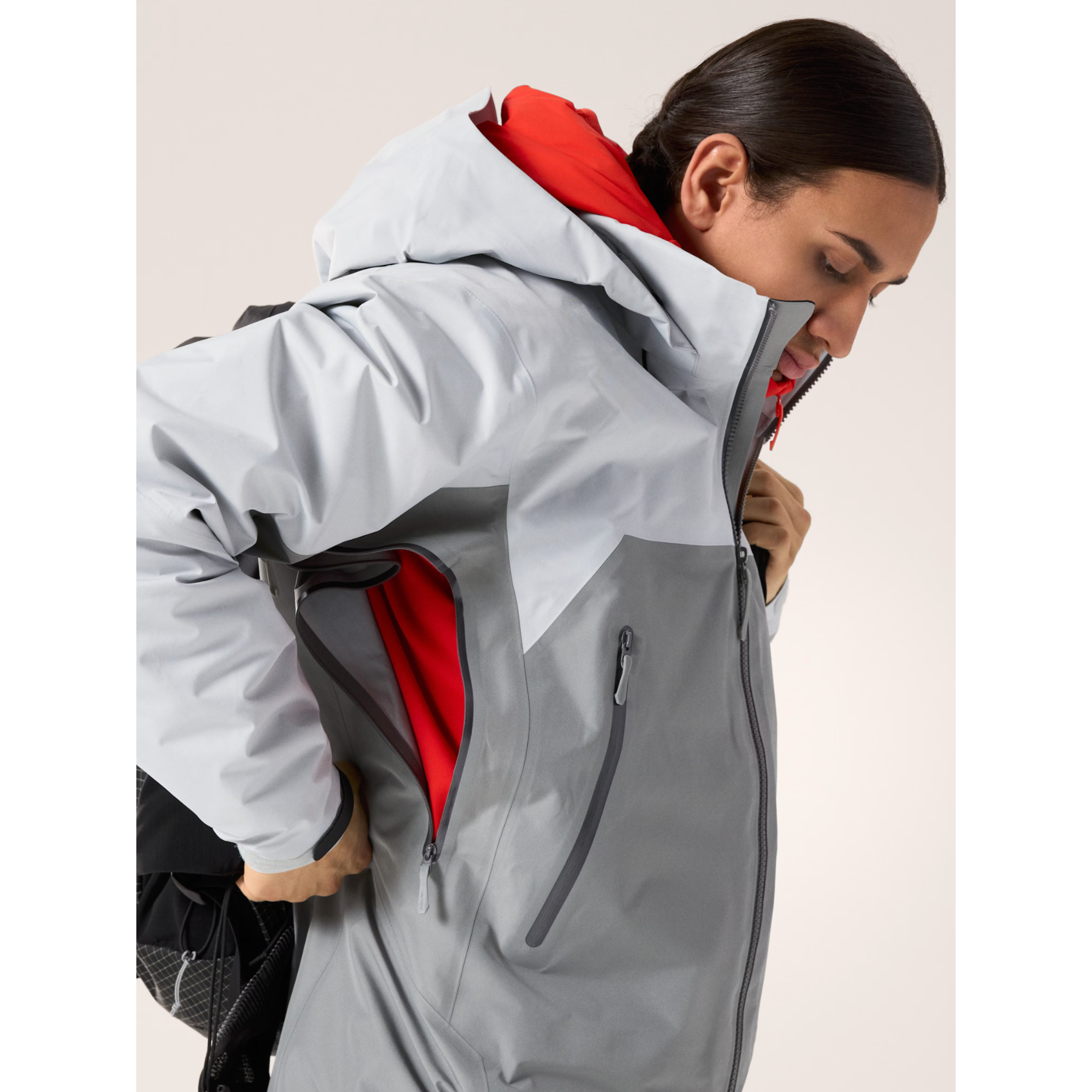 Arc'teryx Men's Beta AR Jacket - Waterproof & Breathable Hardshell for Hiking, Skiing & Outdoor Adventures