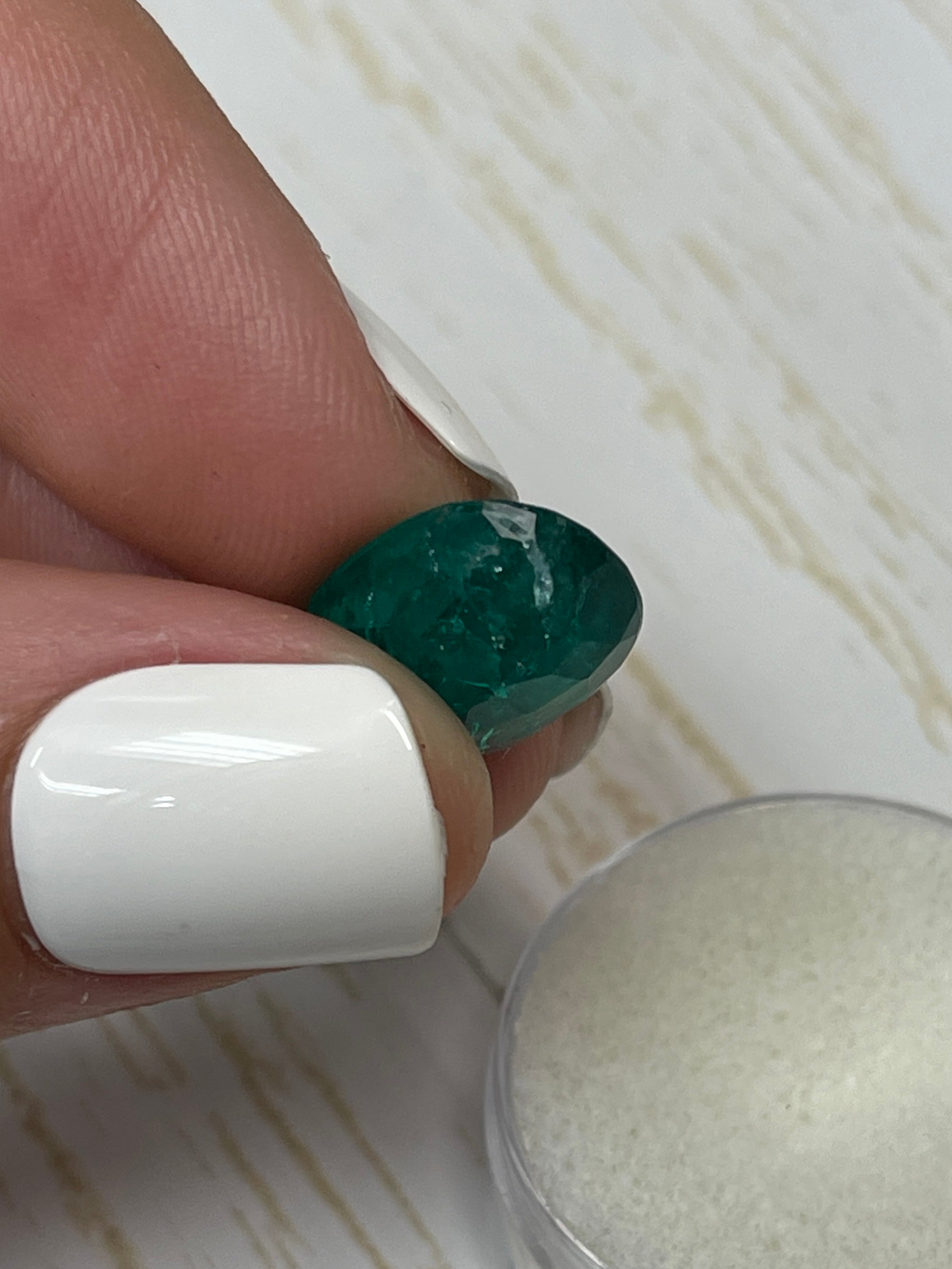 7.22 Carat 15.5x11mm Vivid Muzo Green Natural Loose Colombian Emerald Gemstone - Oval Cut for Jewelry Making, Engagement Rings & Luxury Collections