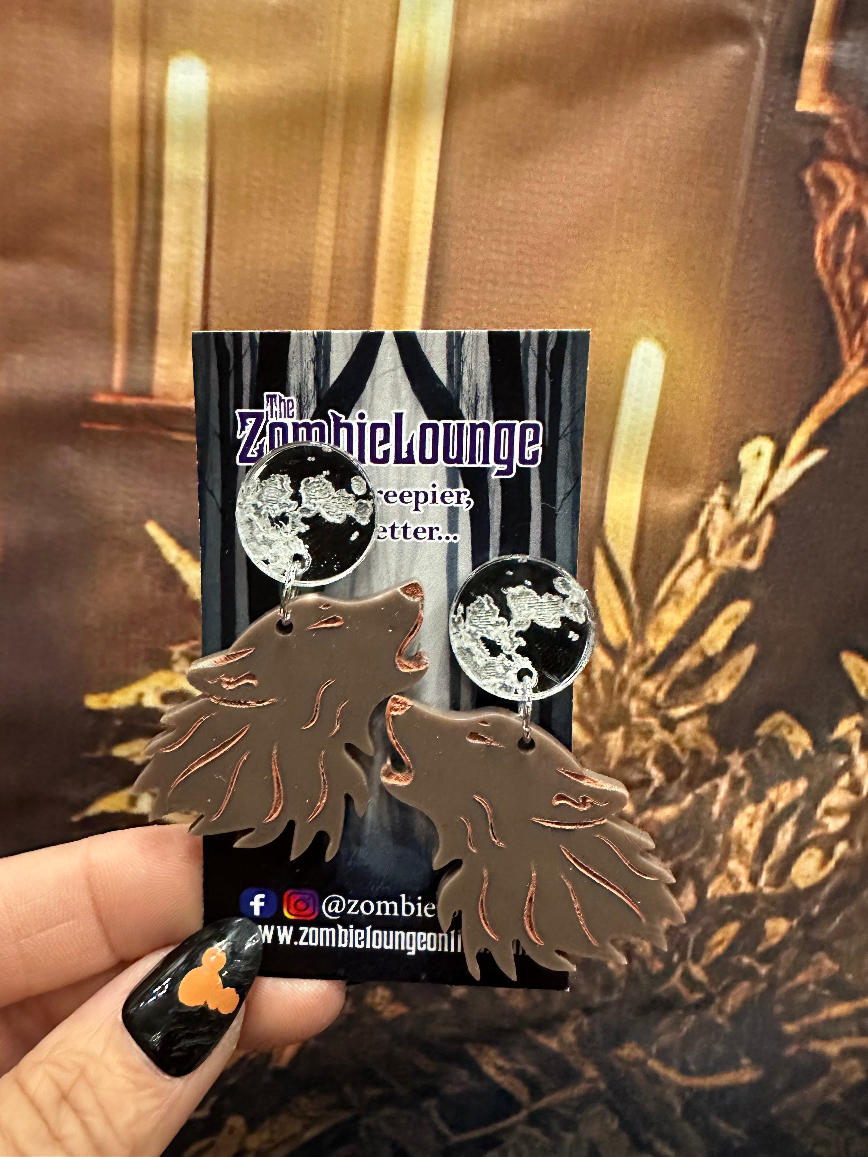 Howling Wolf Earrings for Women - Sterling Silver Handmade Jewelry - Perfect for Boho, Gothic, and Nature Lovers - Great Gift for Birthdays, Halloween, and Outdoor Adventures
